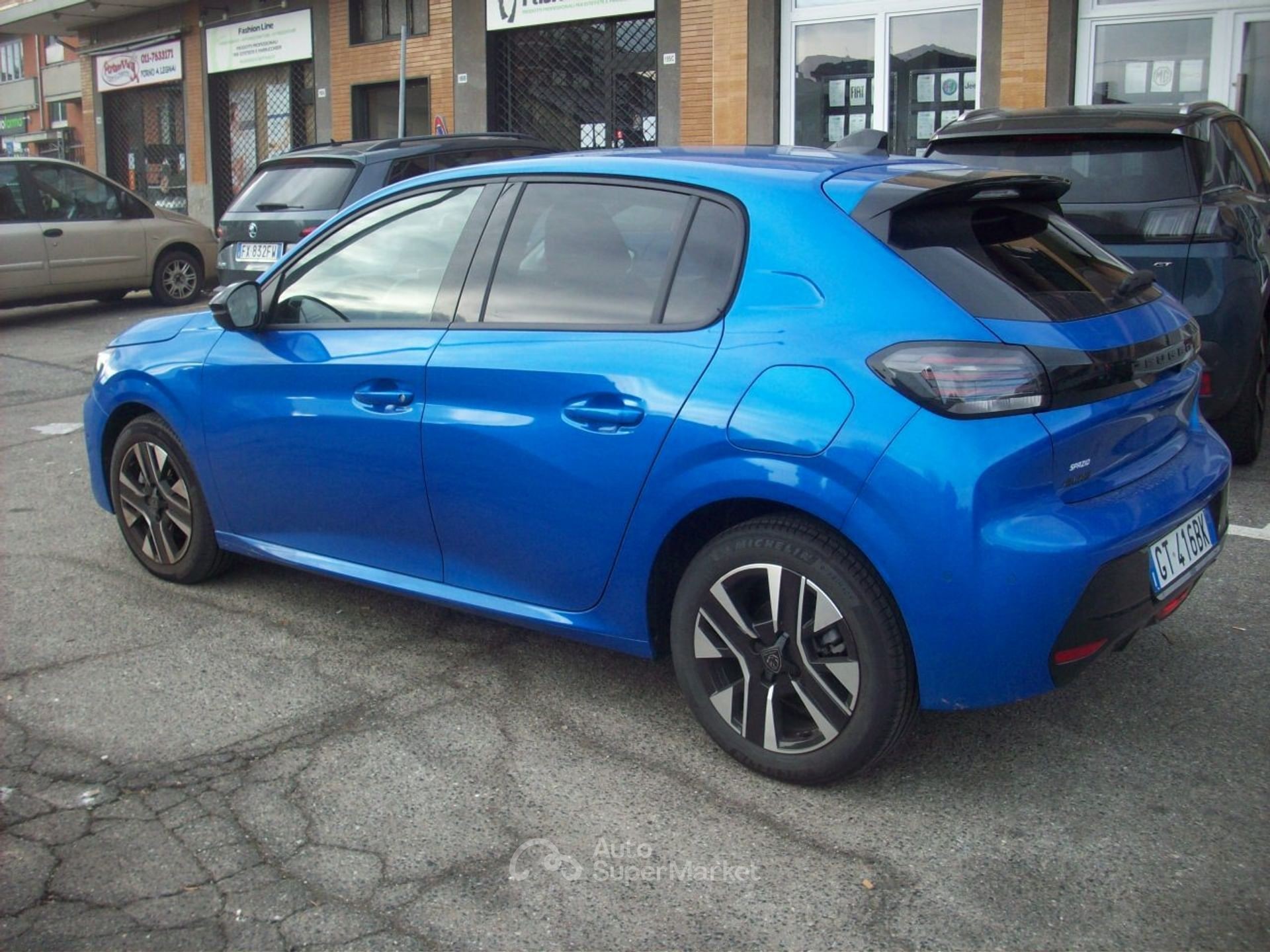Peugeot 208