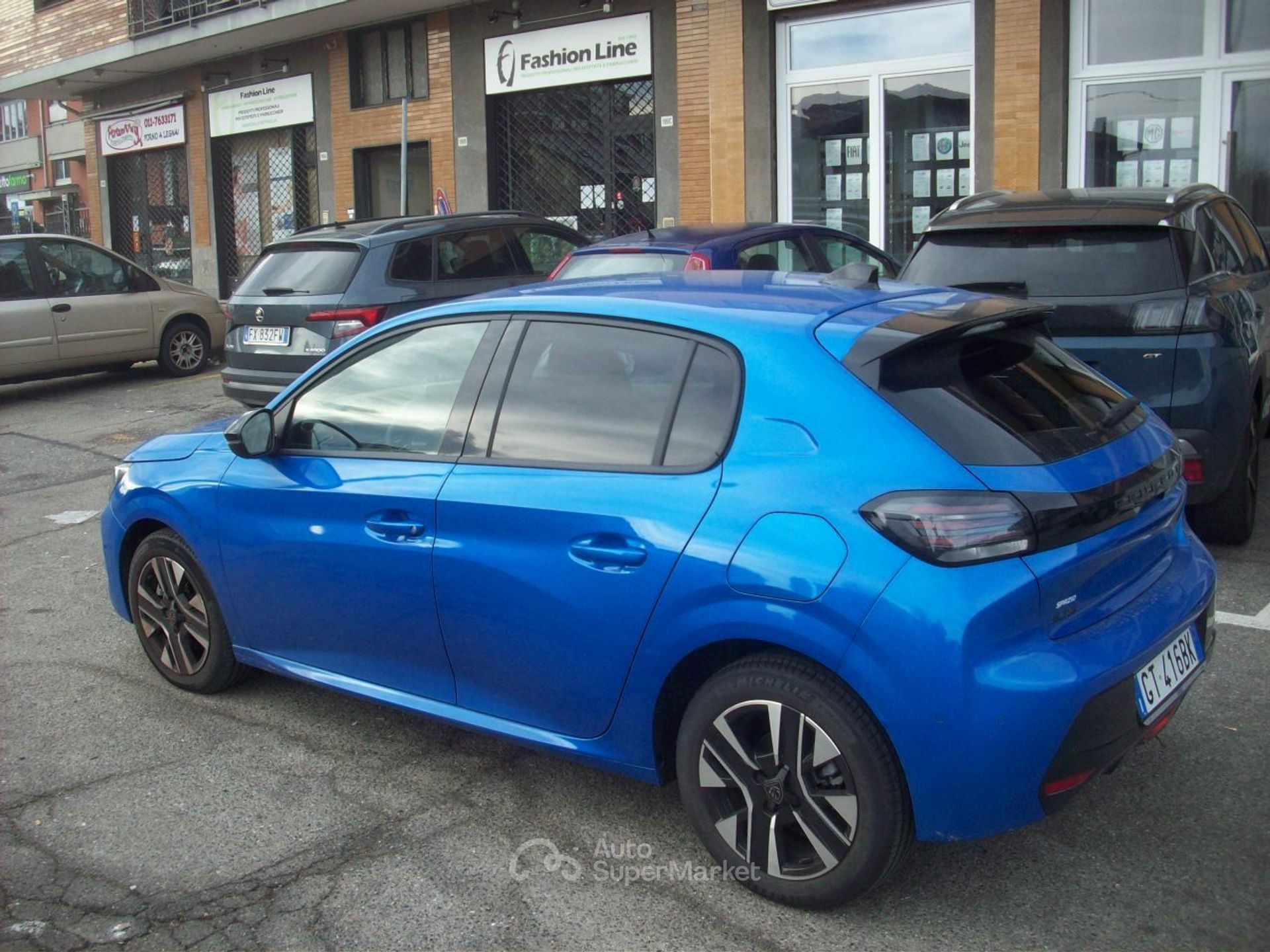 Peugeot 208