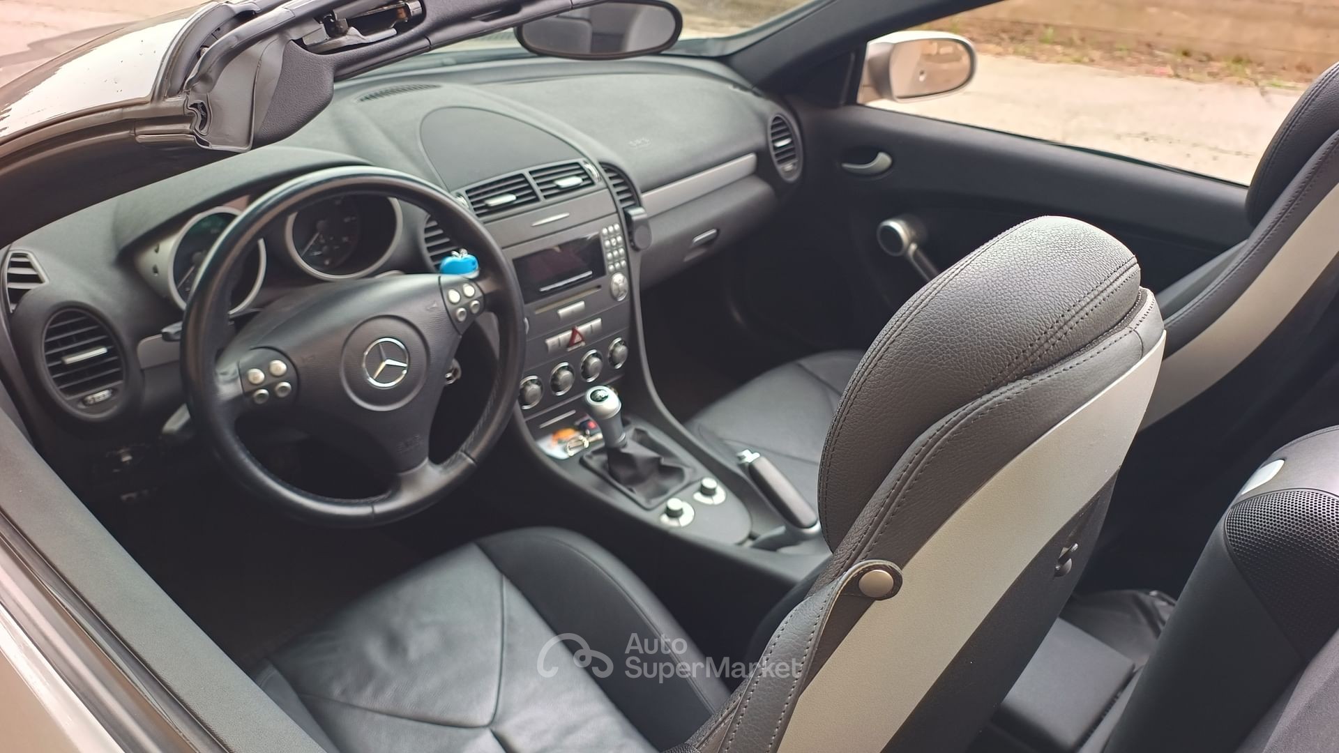 Mercedes-Benz SLK