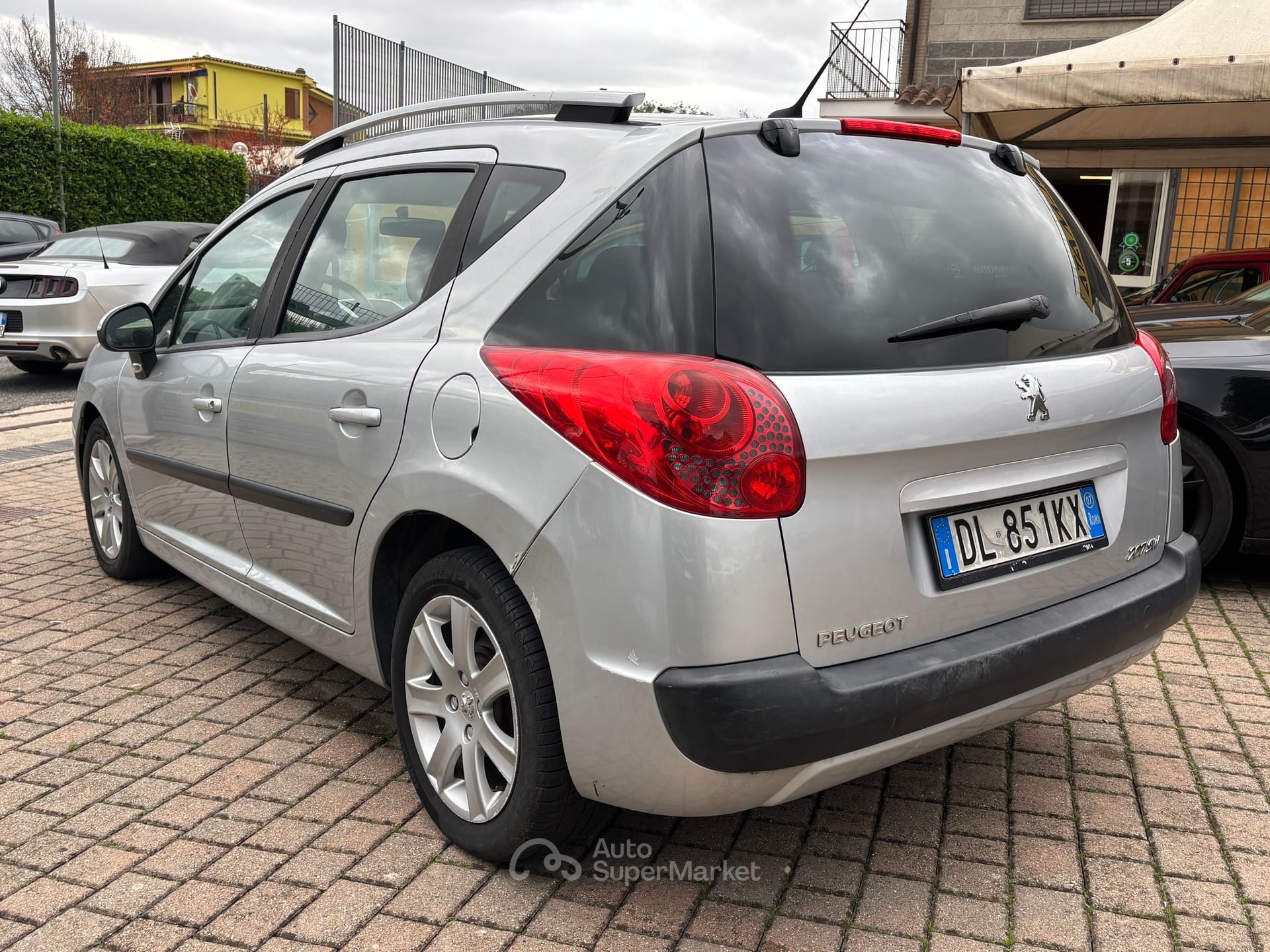 Peugeot 207