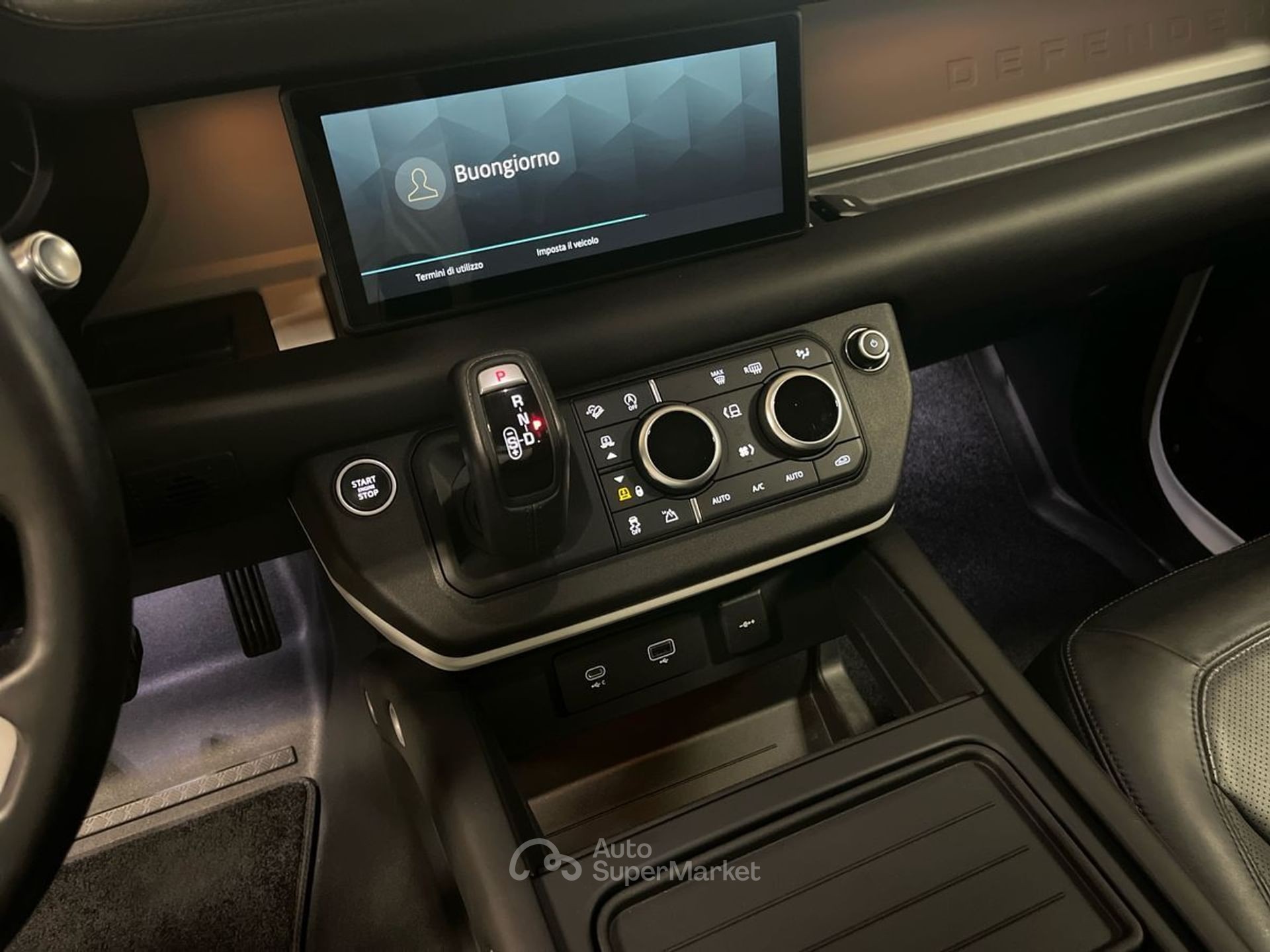 Land Rover Defender