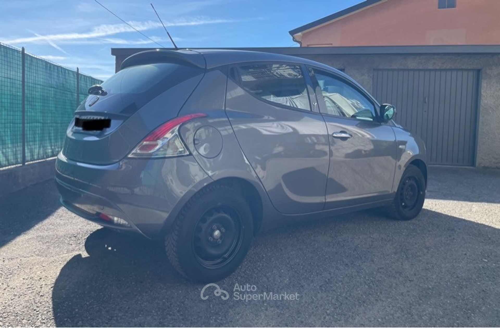 Lancia Ypsilon