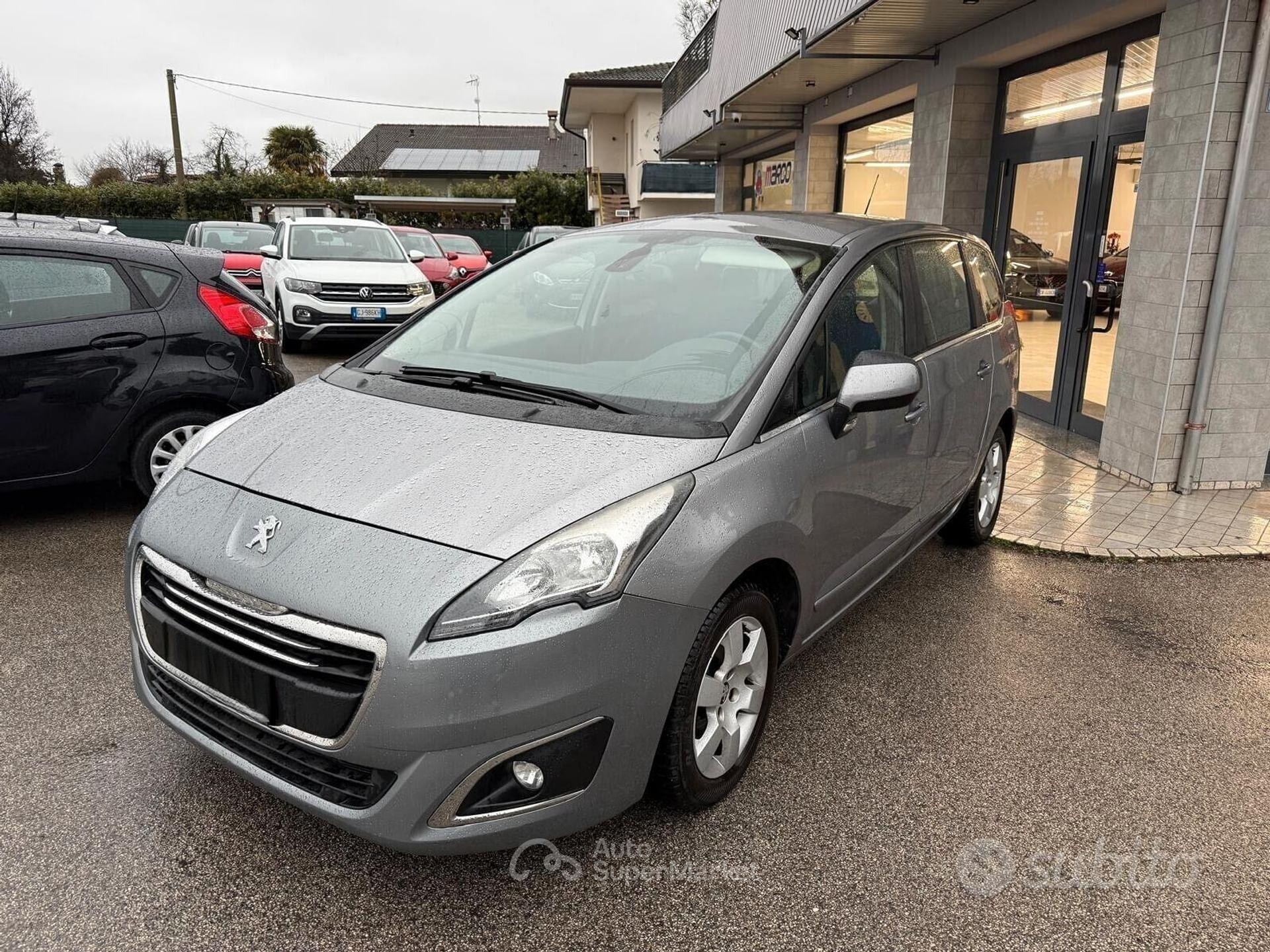 Peugeot 5008