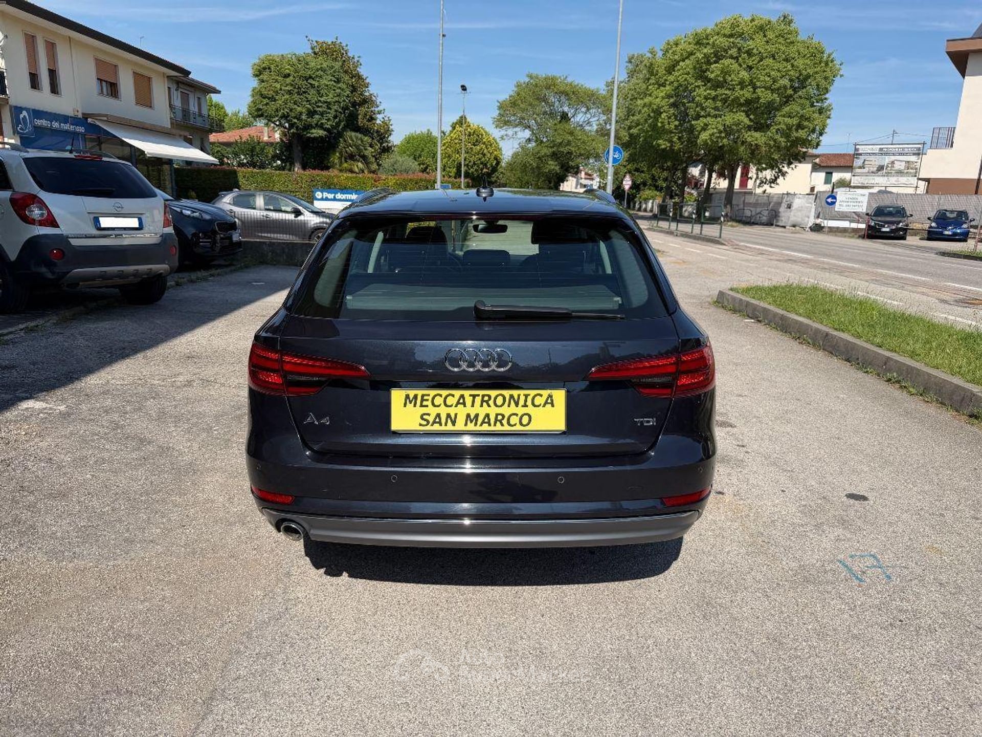 Audi A4
