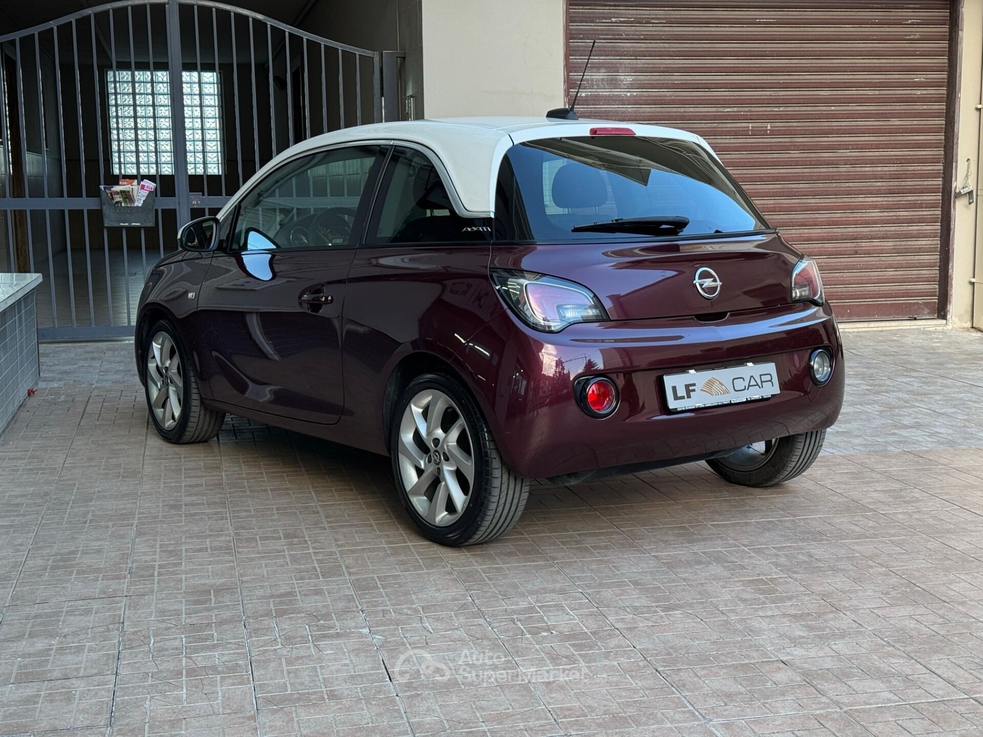 Opel Adam