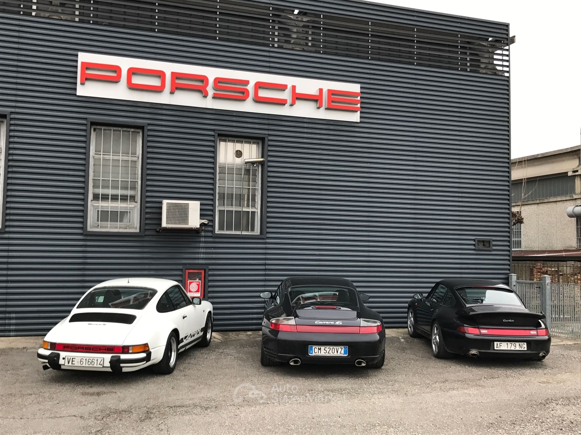 Porsche 911 Carrera