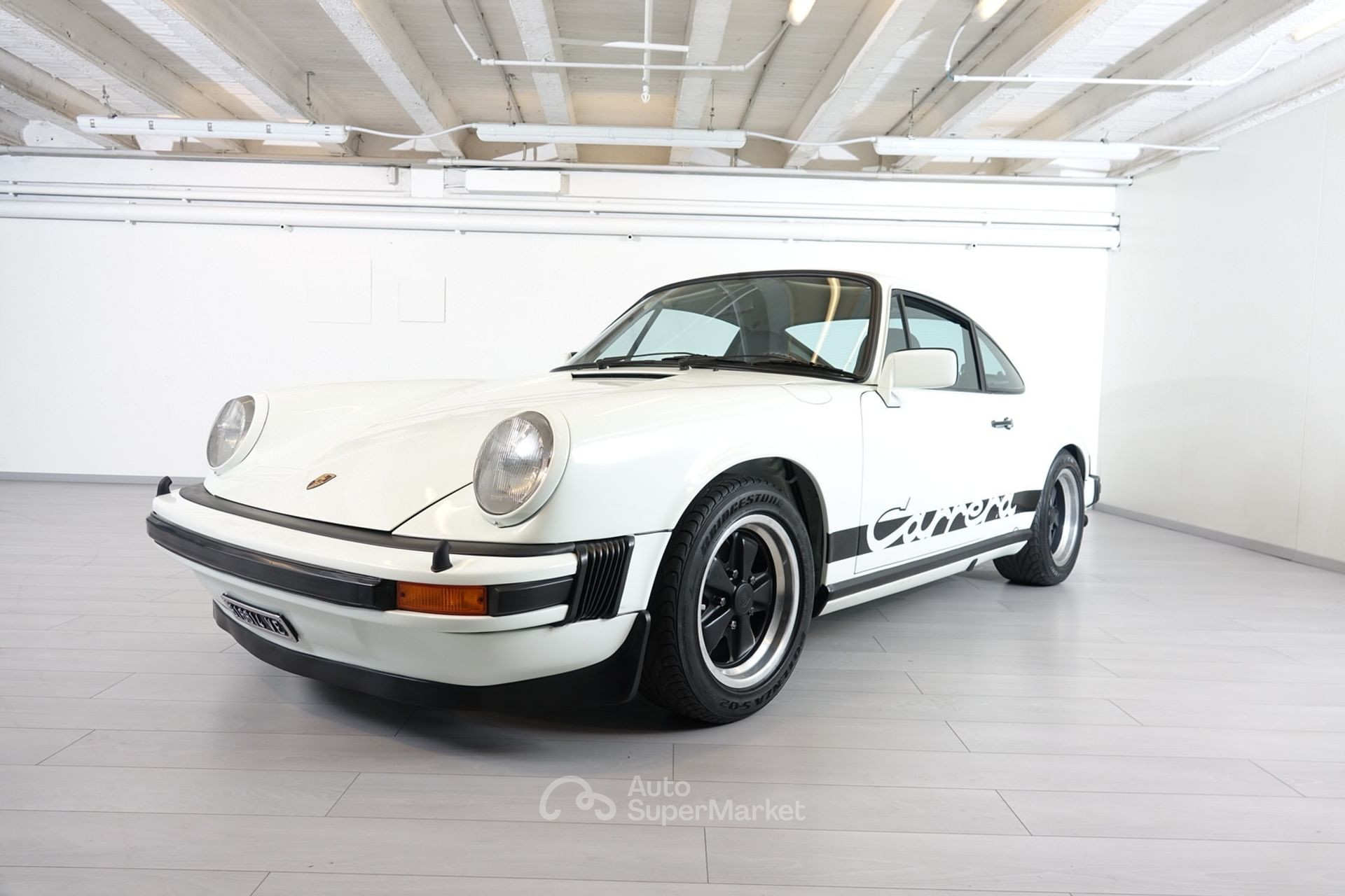 Porsche 911 Carrera