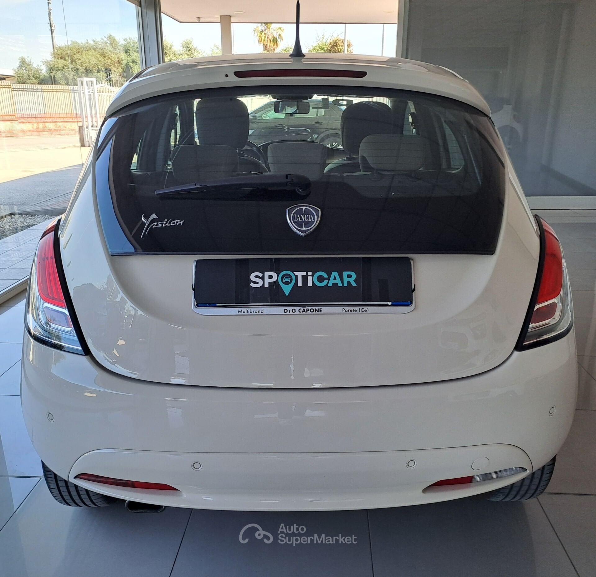 Lancia Ypsilon