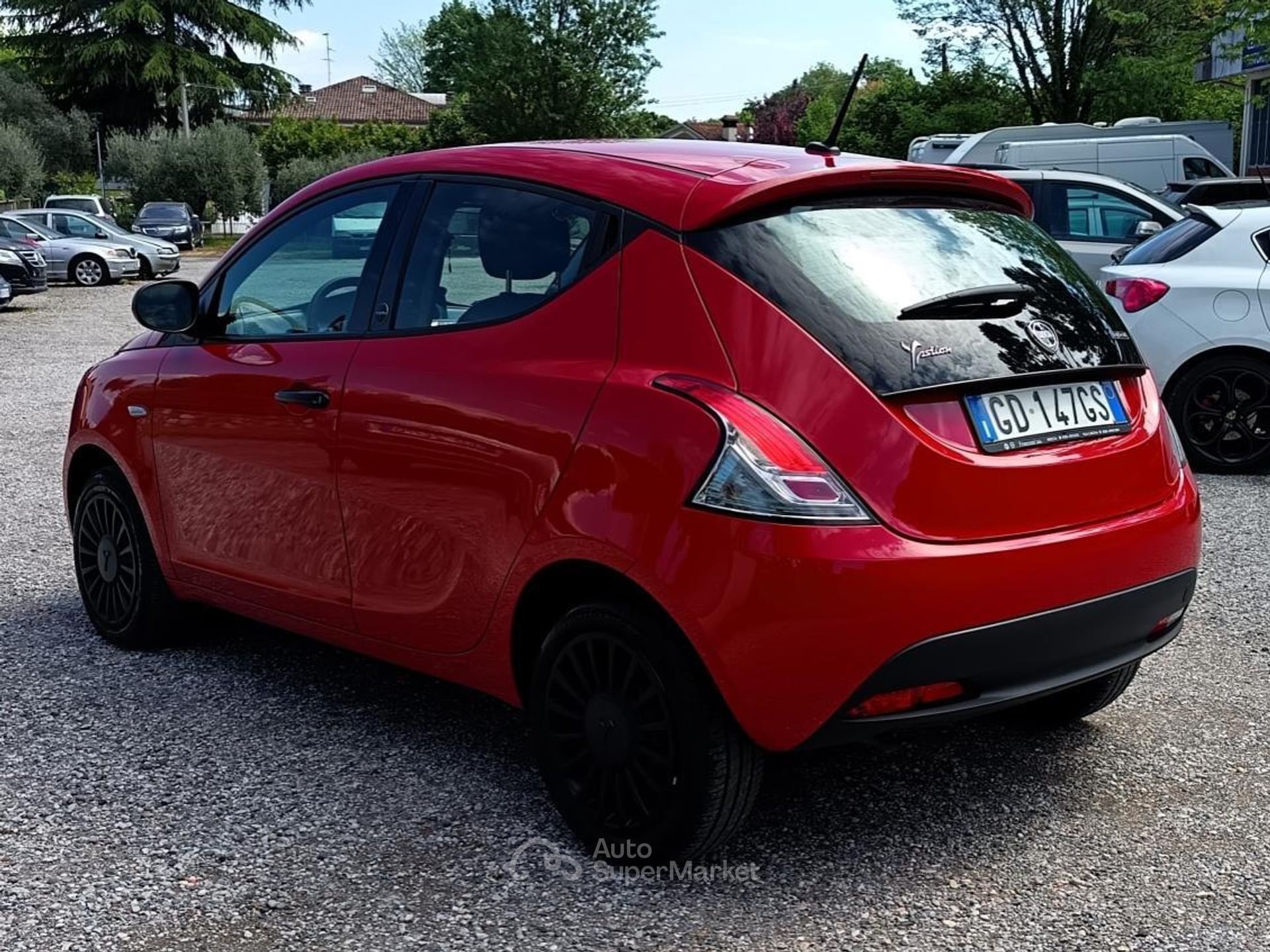 Lancia Ypsilon
