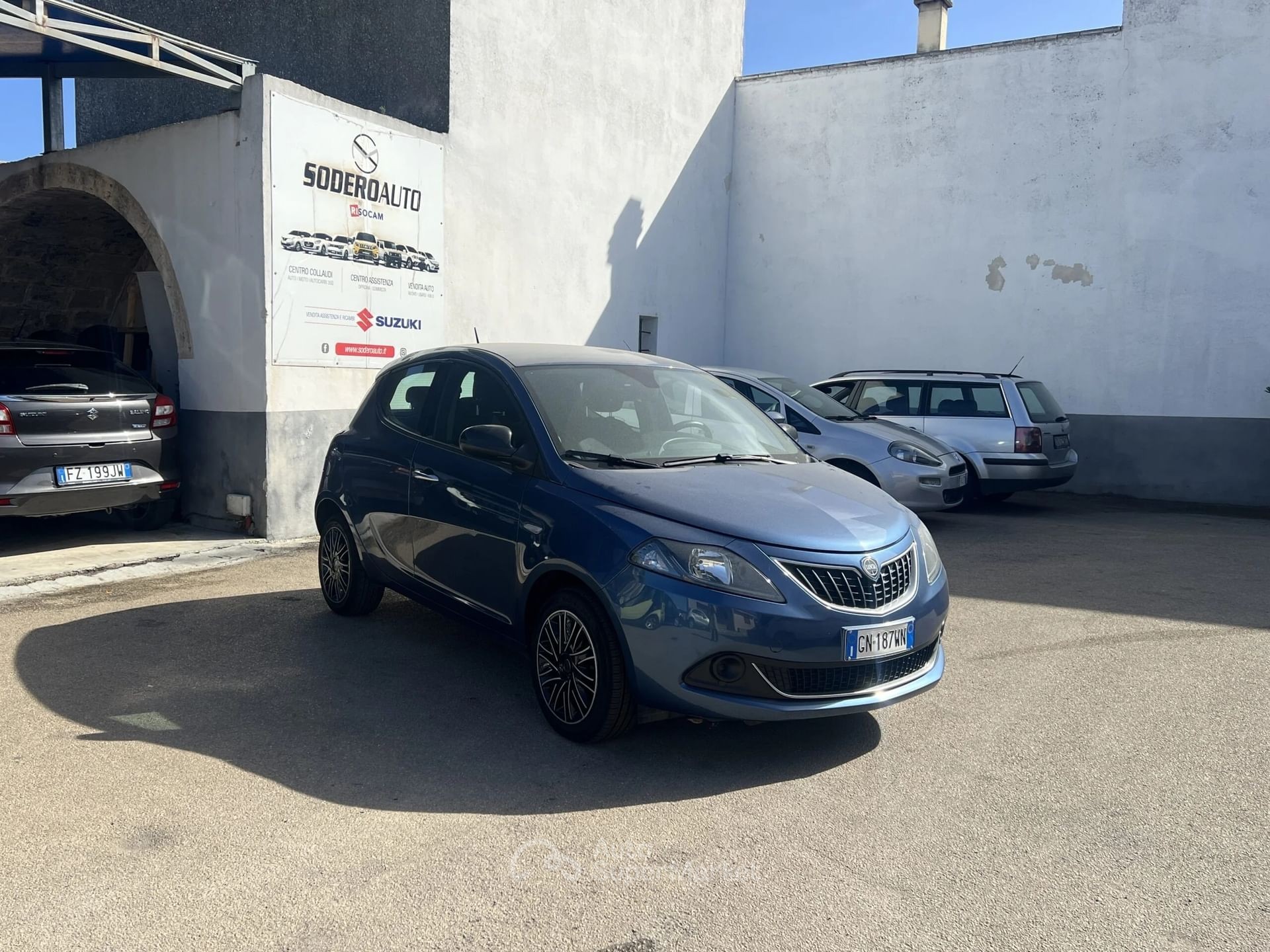 Lancia Ypsilon