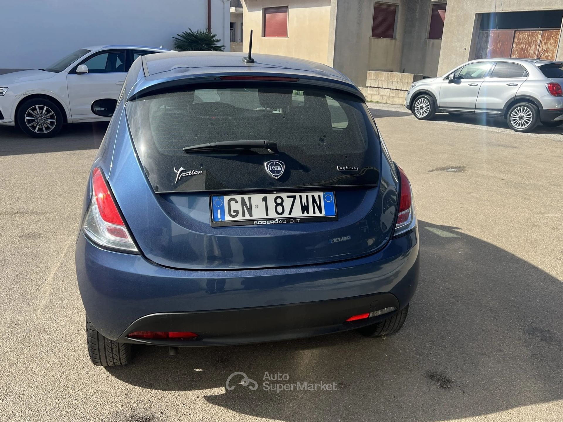 Lancia Ypsilon