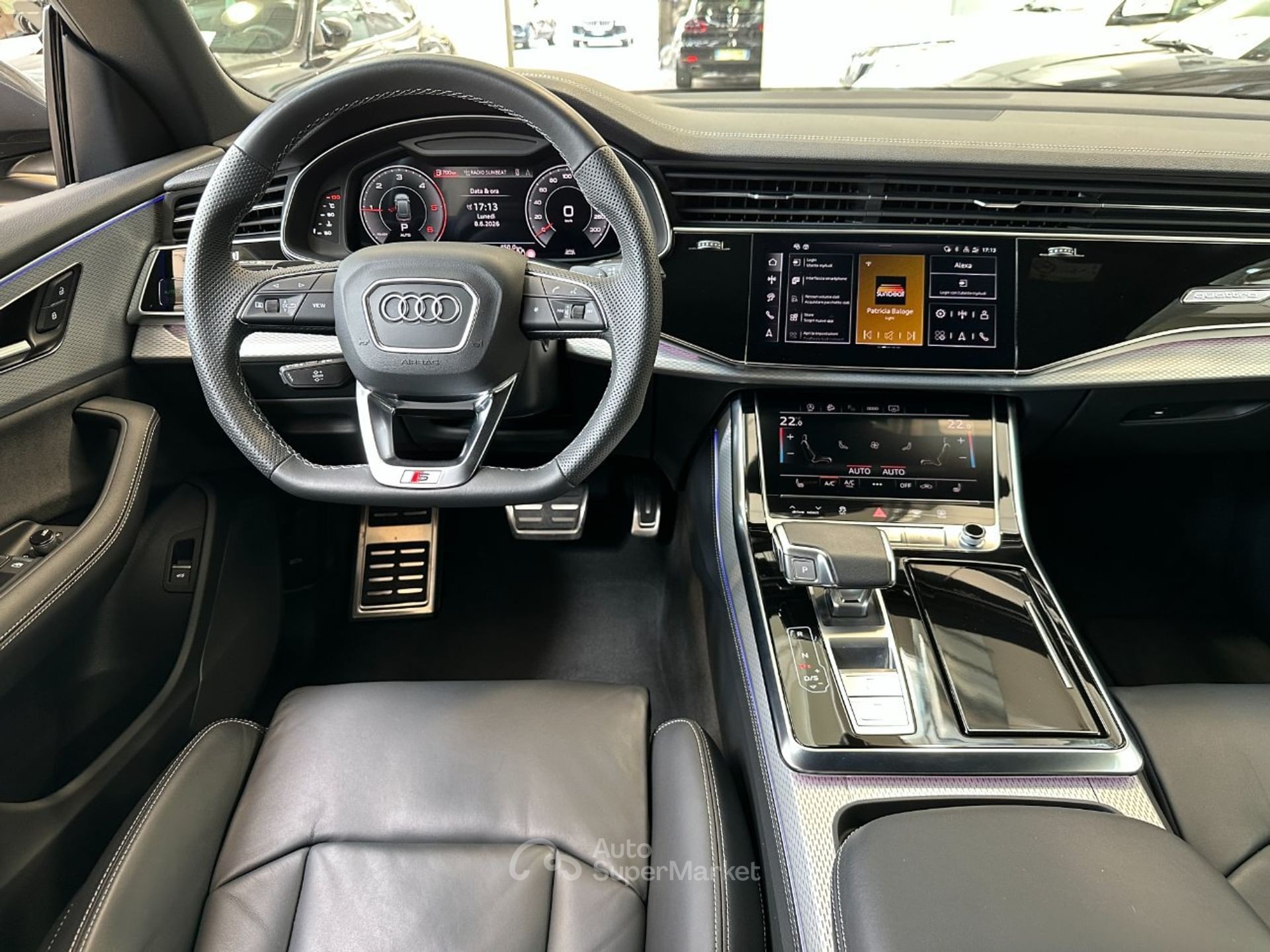 Audi Q8