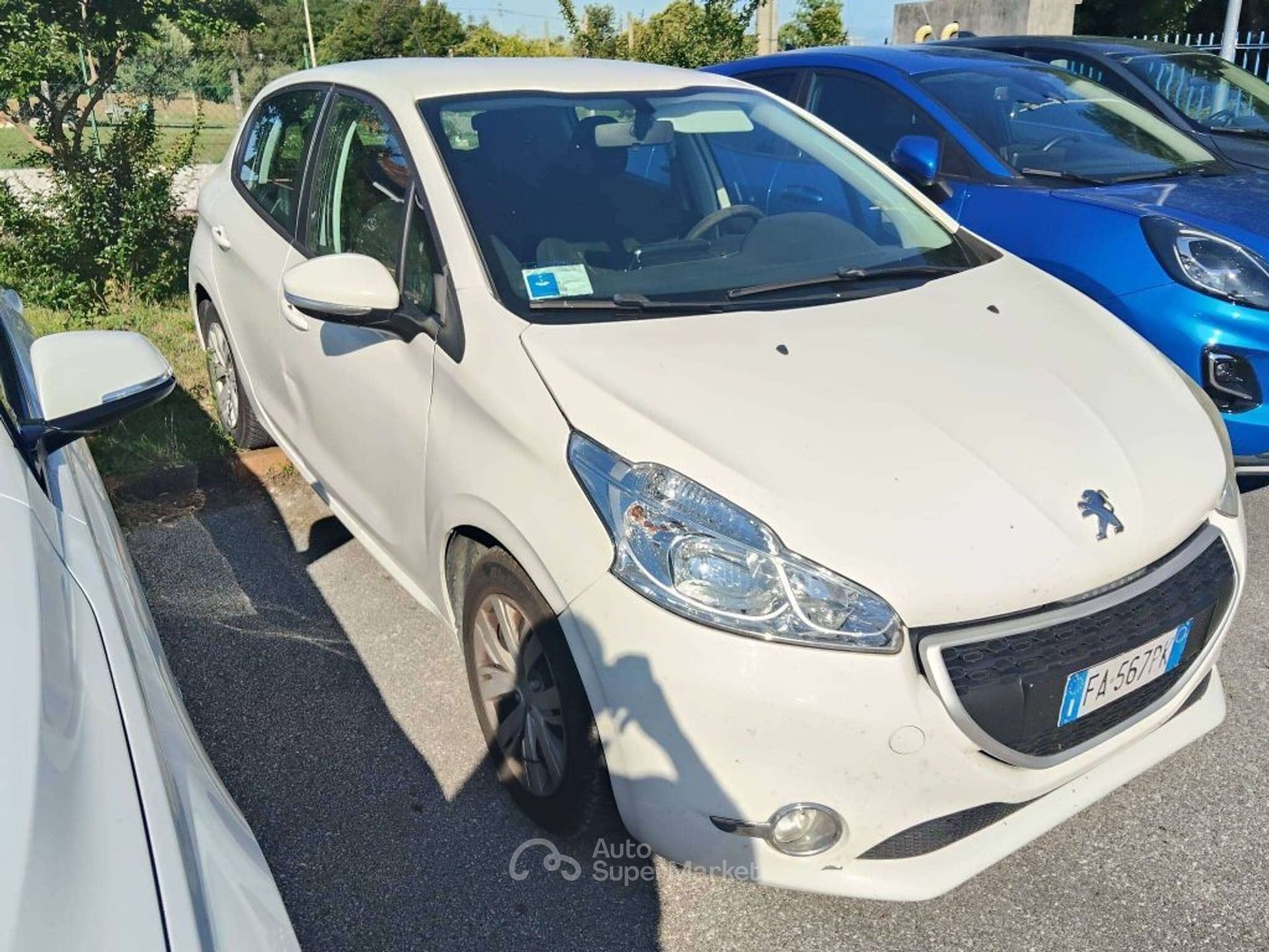 Peugeot 208