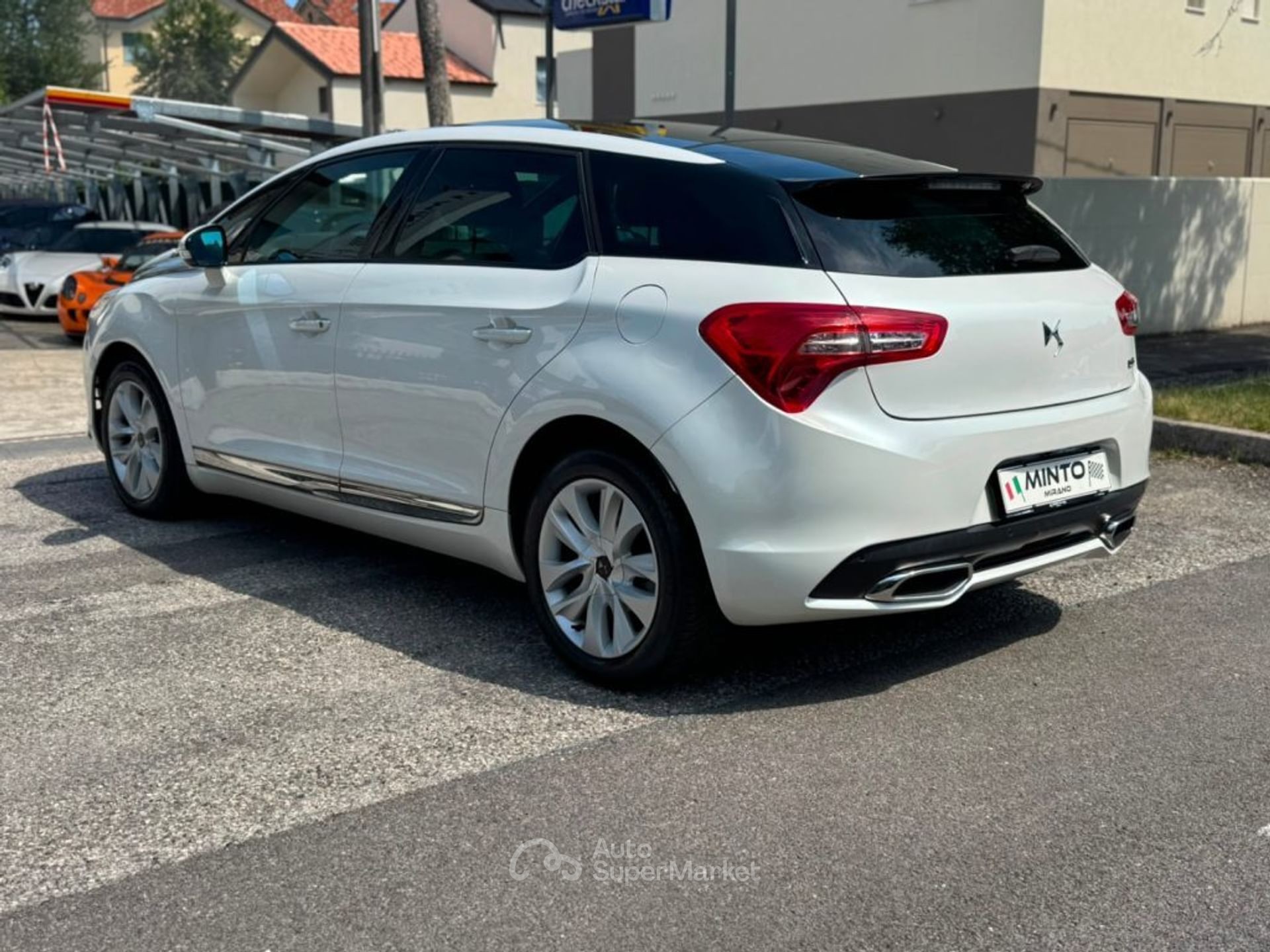 DS Automobiles DS 5