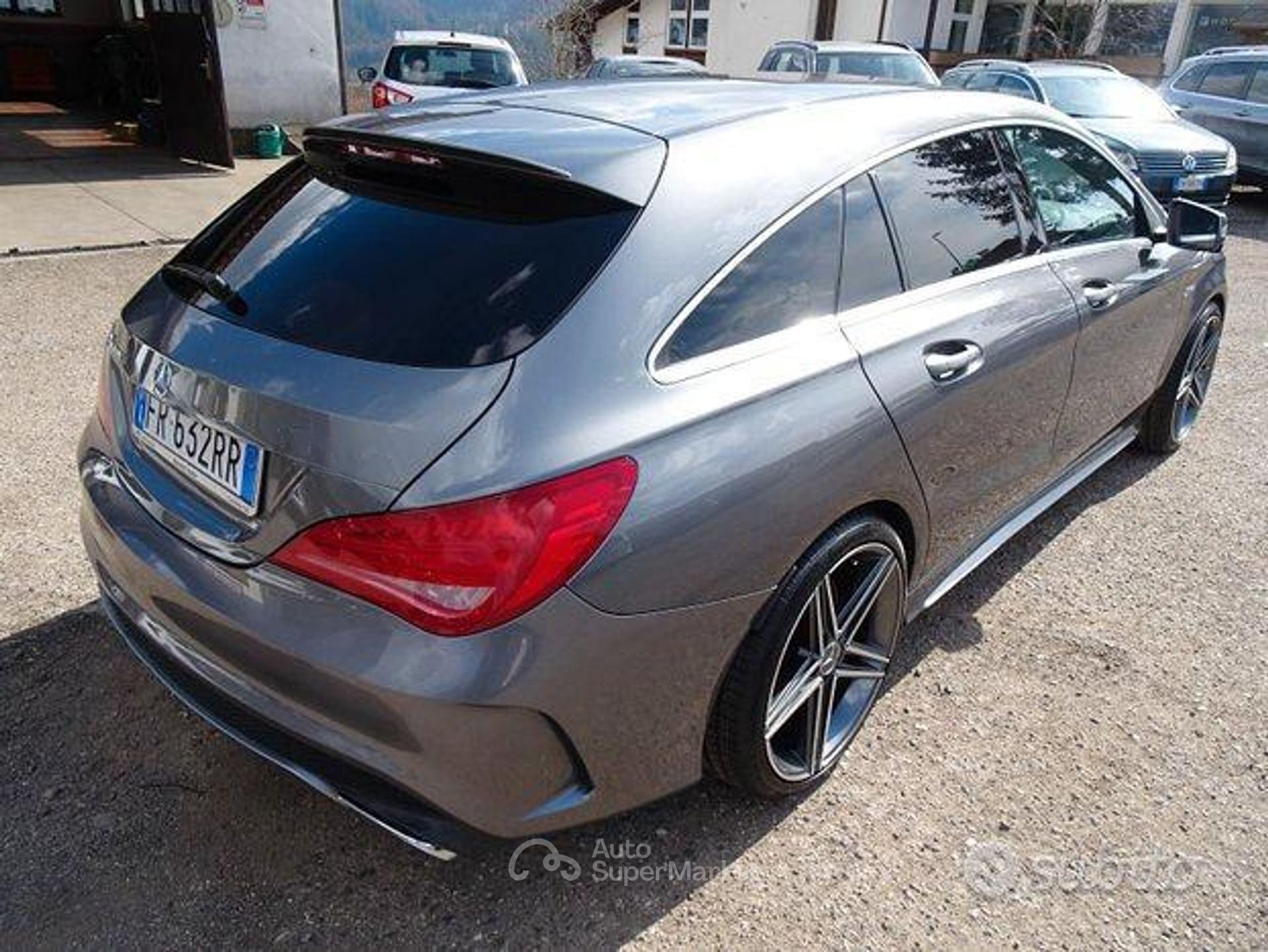 Mercedes-Benz CLA