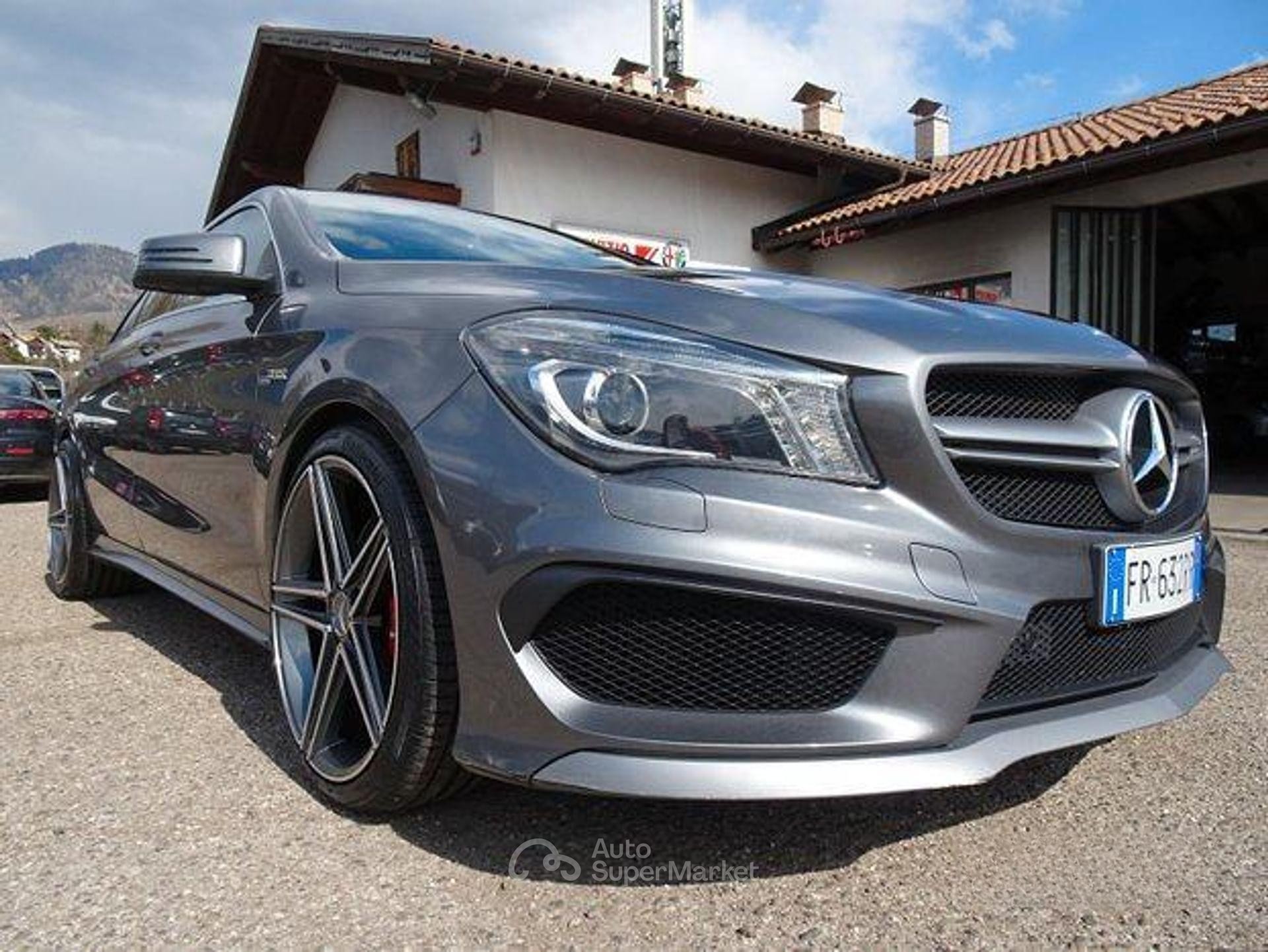 Mercedes-Benz CLA