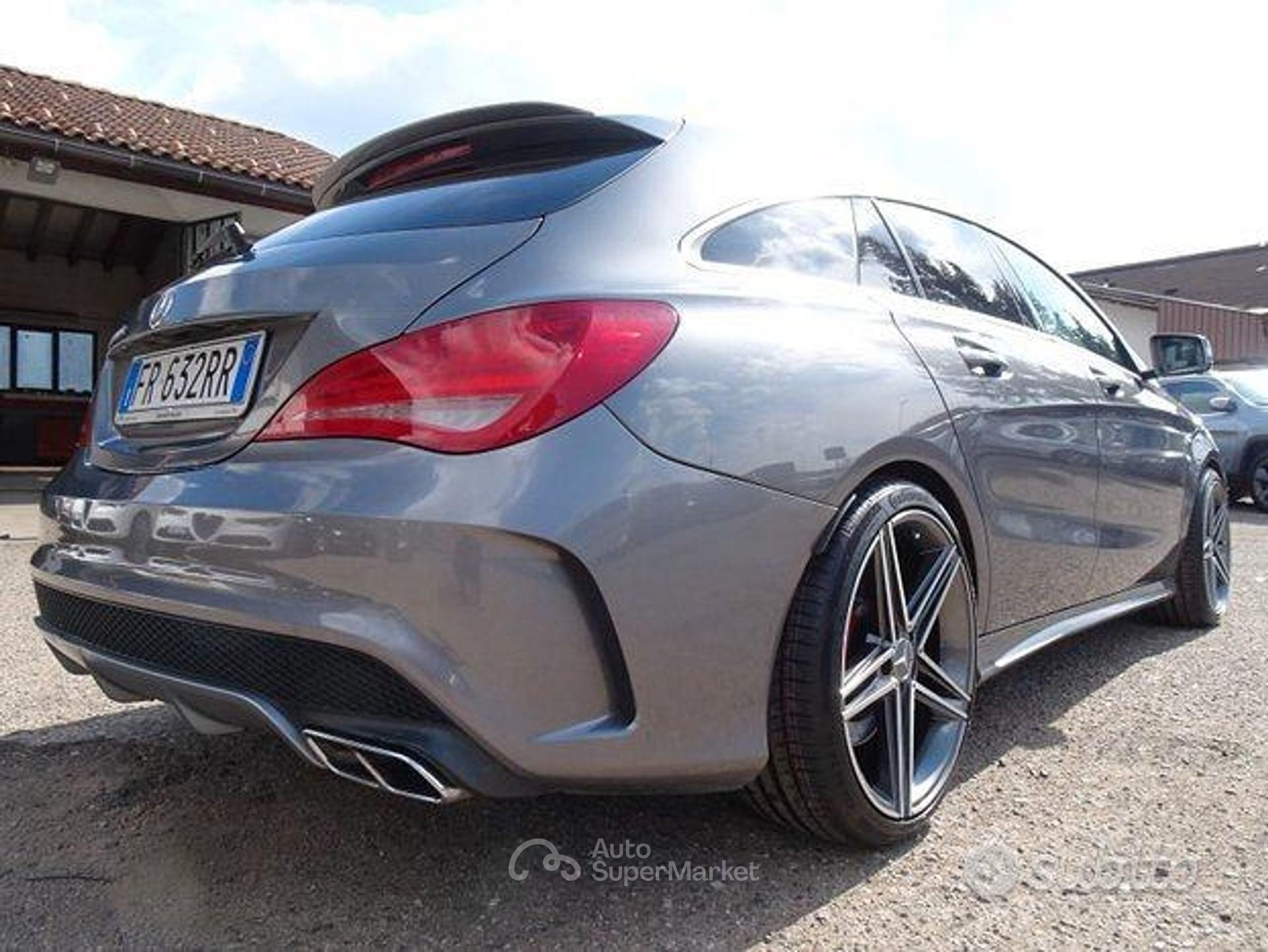 Mercedes-Benz CLA