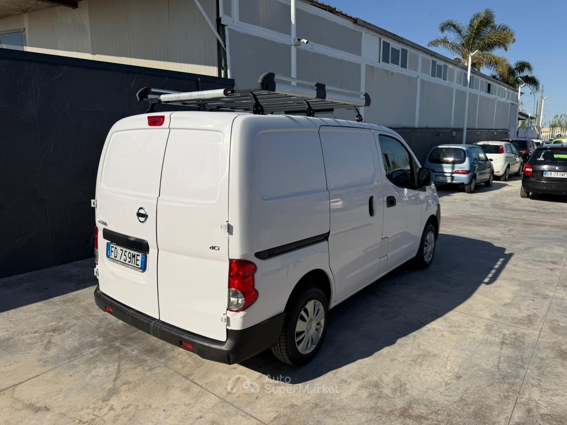 Nissan NV200