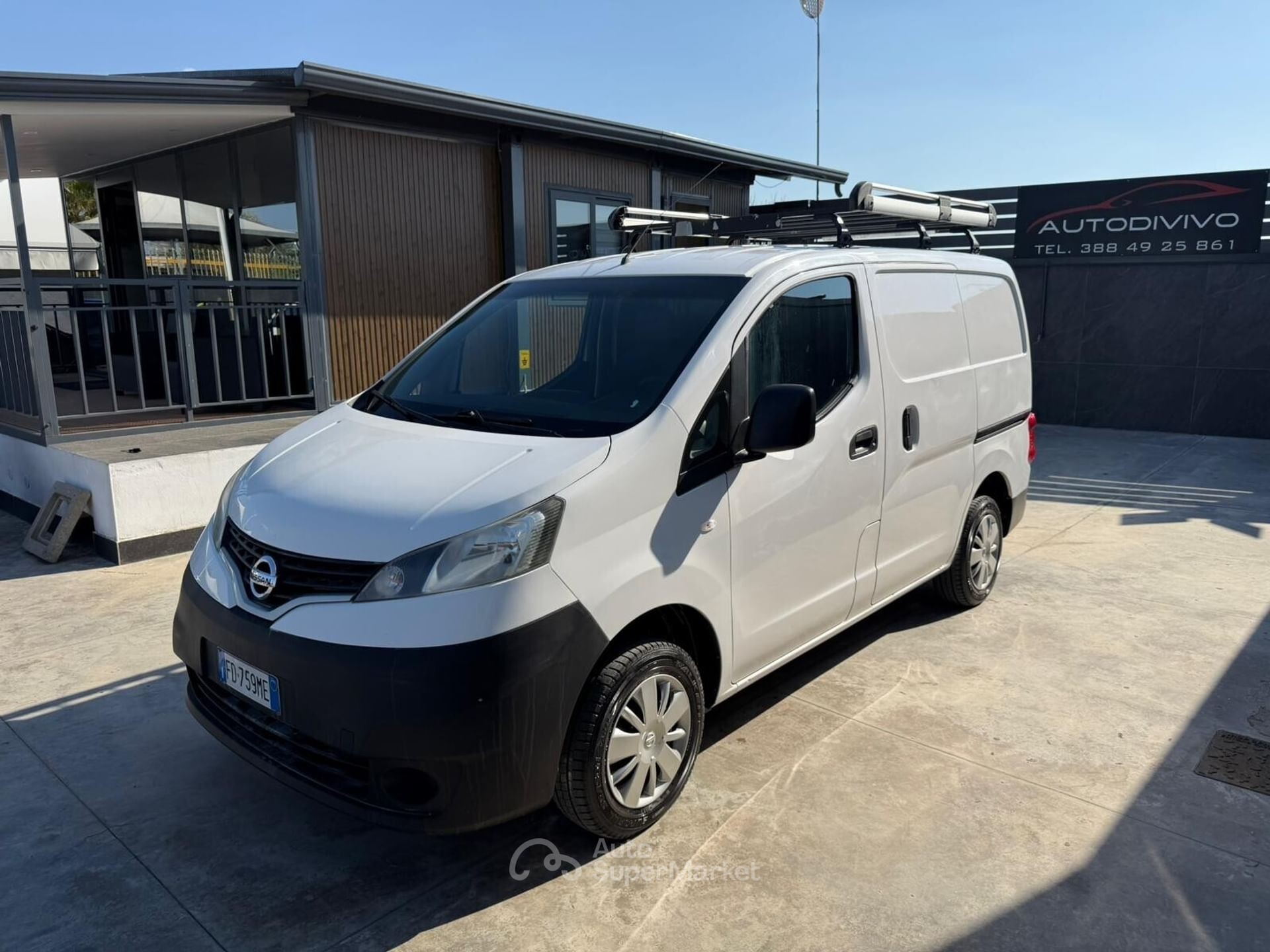 Nissan NV200