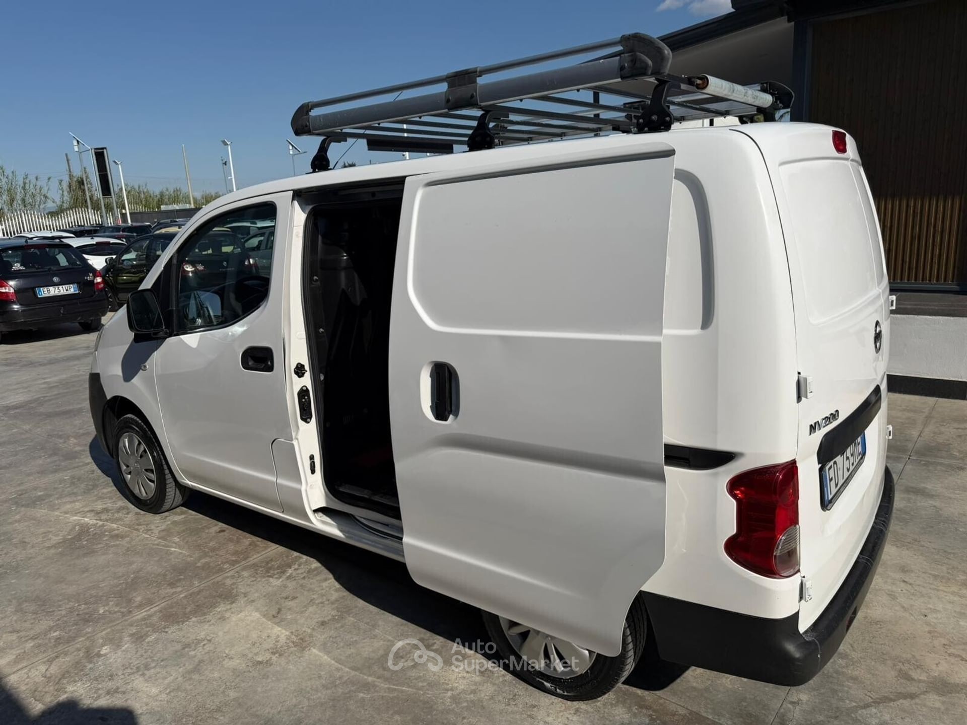 Nissan NV200