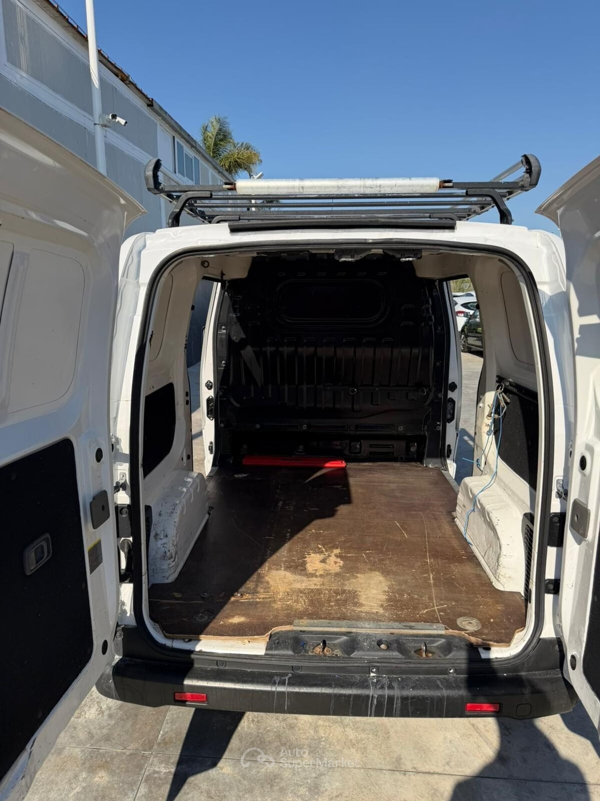 Nissan NV200