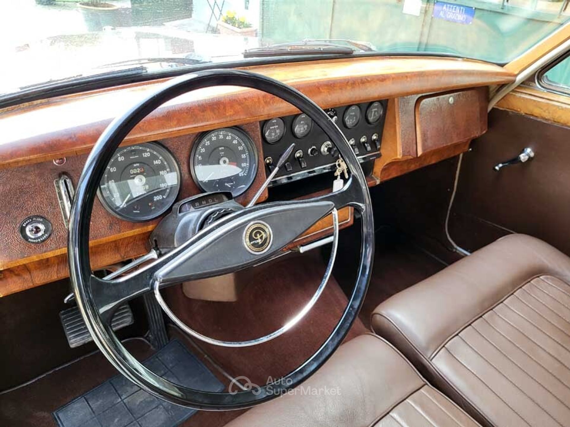 Daimler 2.5 V8