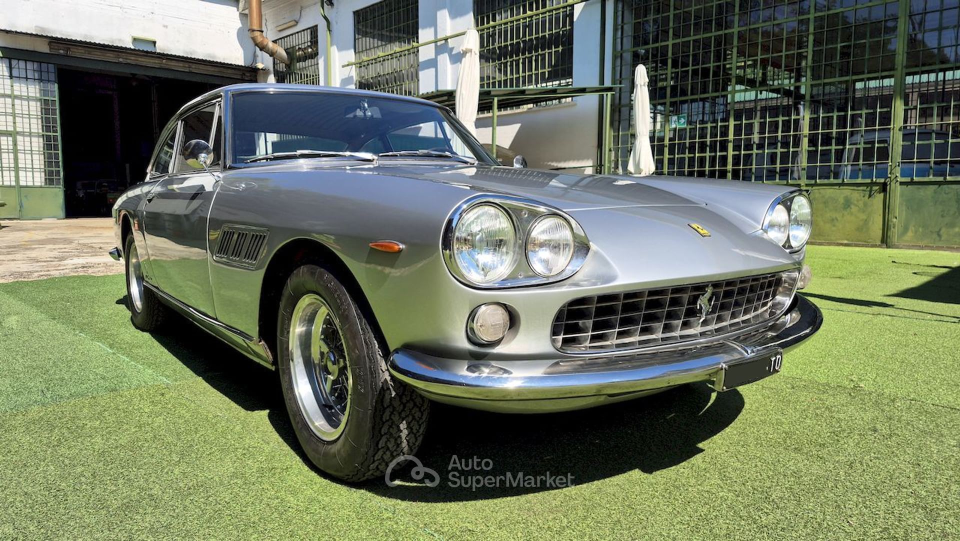 Ferrari 330 GT