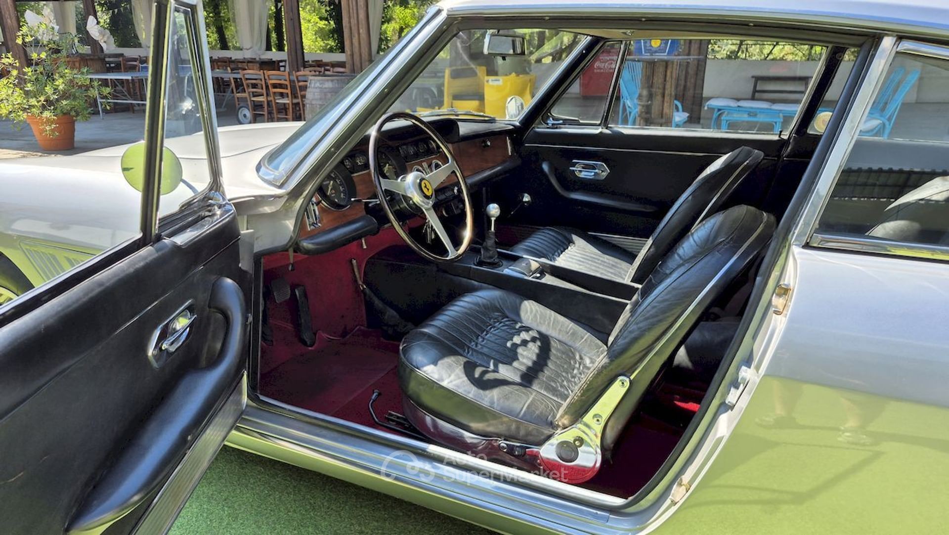 Ferrari 330 GT