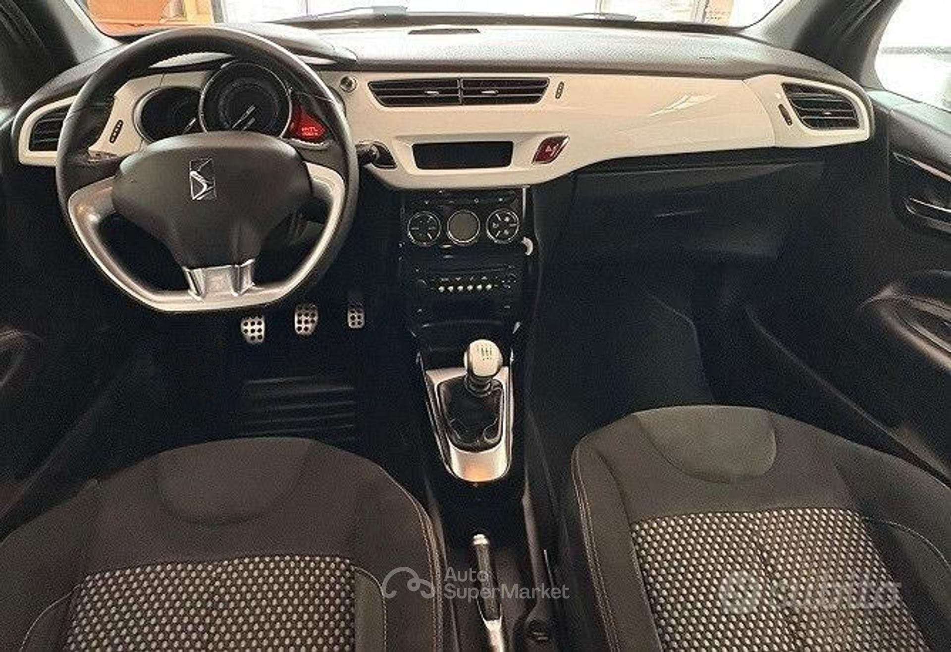 DS Automobiles DS 3