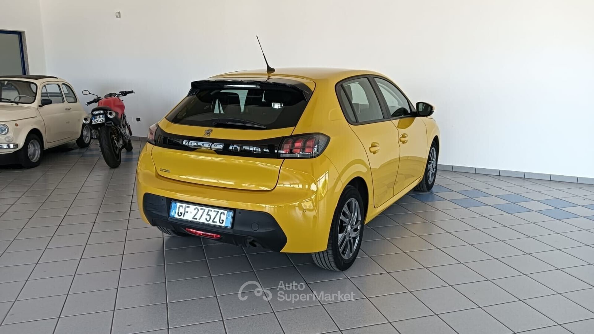Peugeot 208