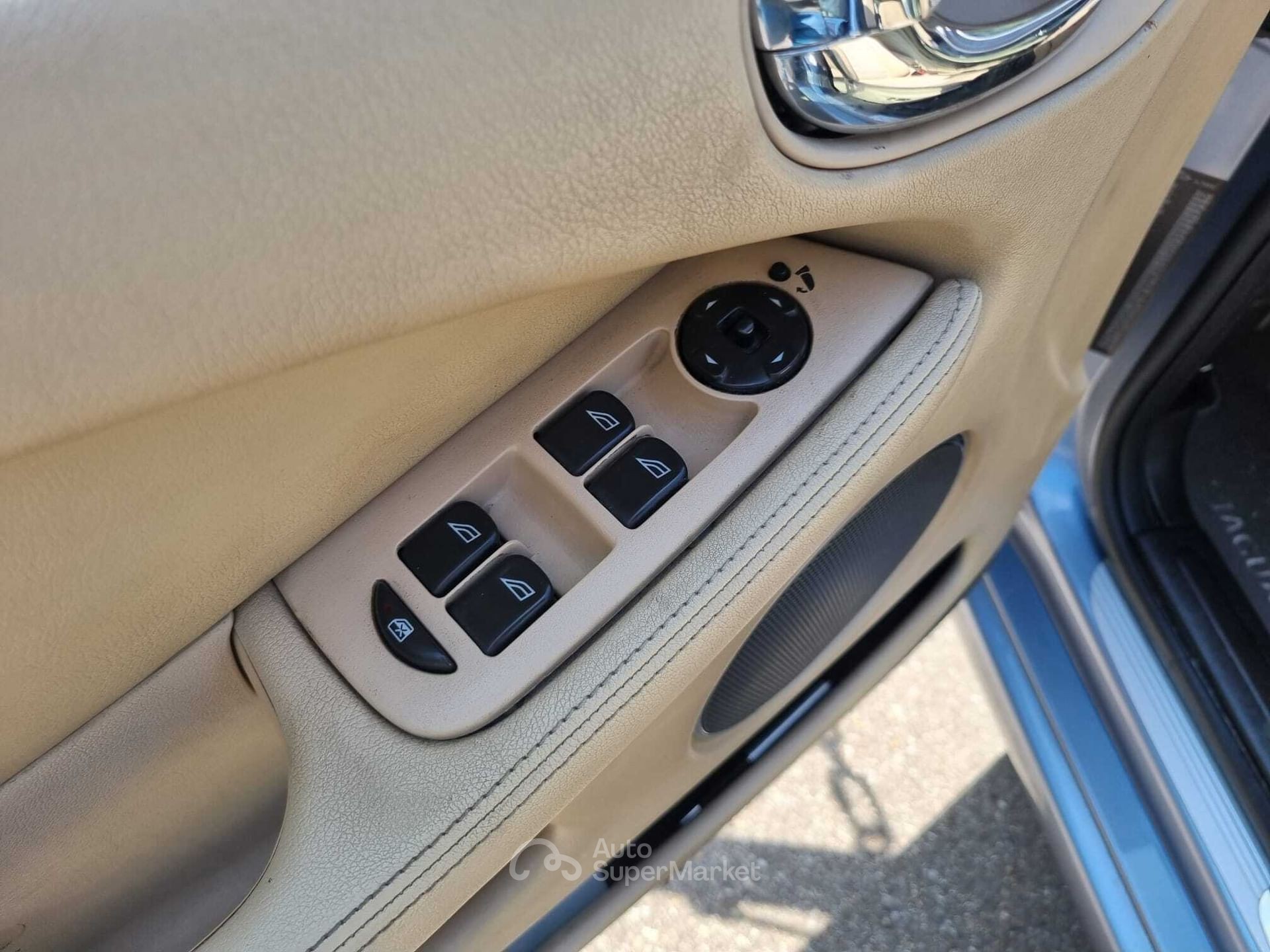 Jaguar X-Type