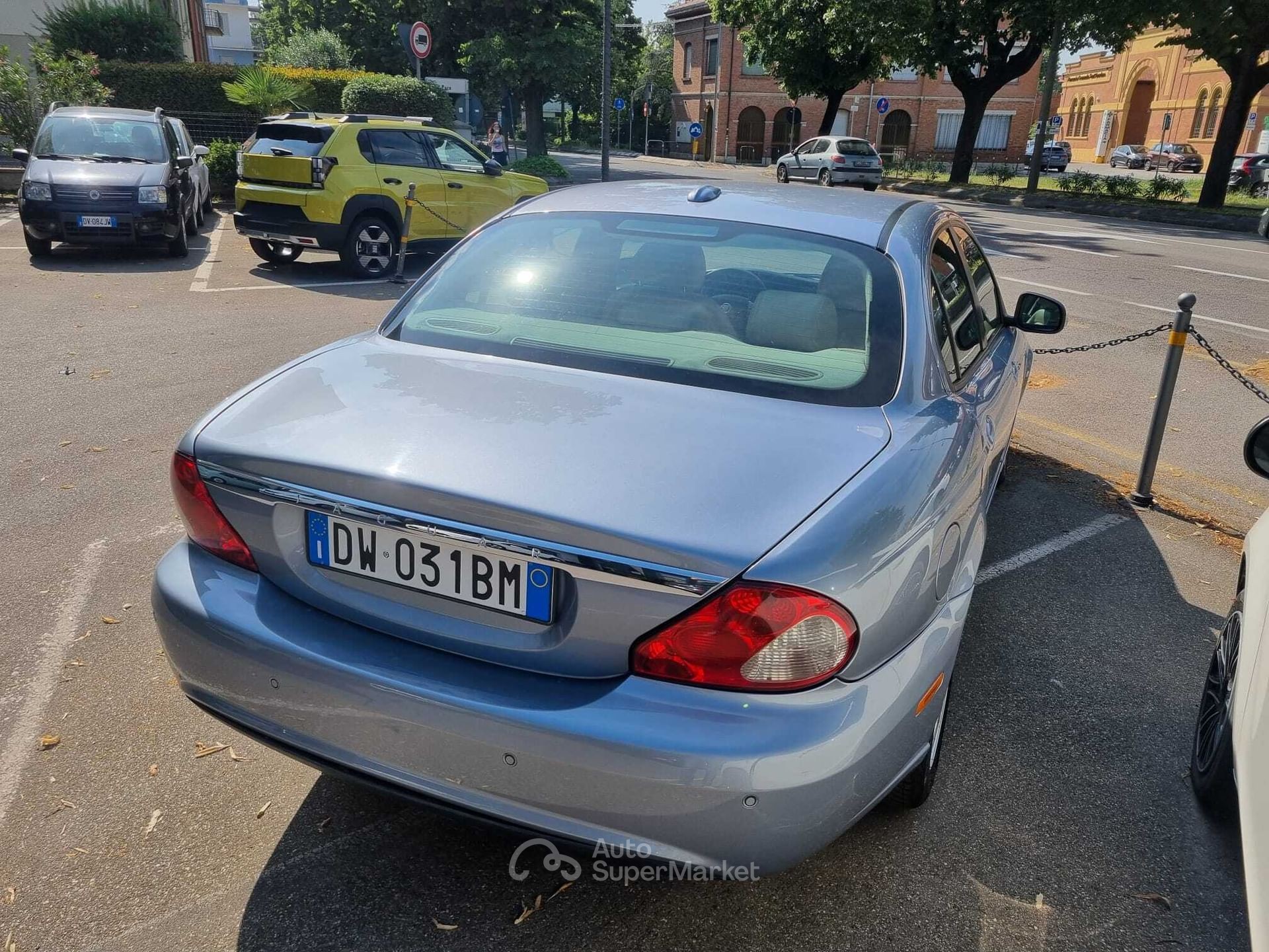 Jaguar X-Type