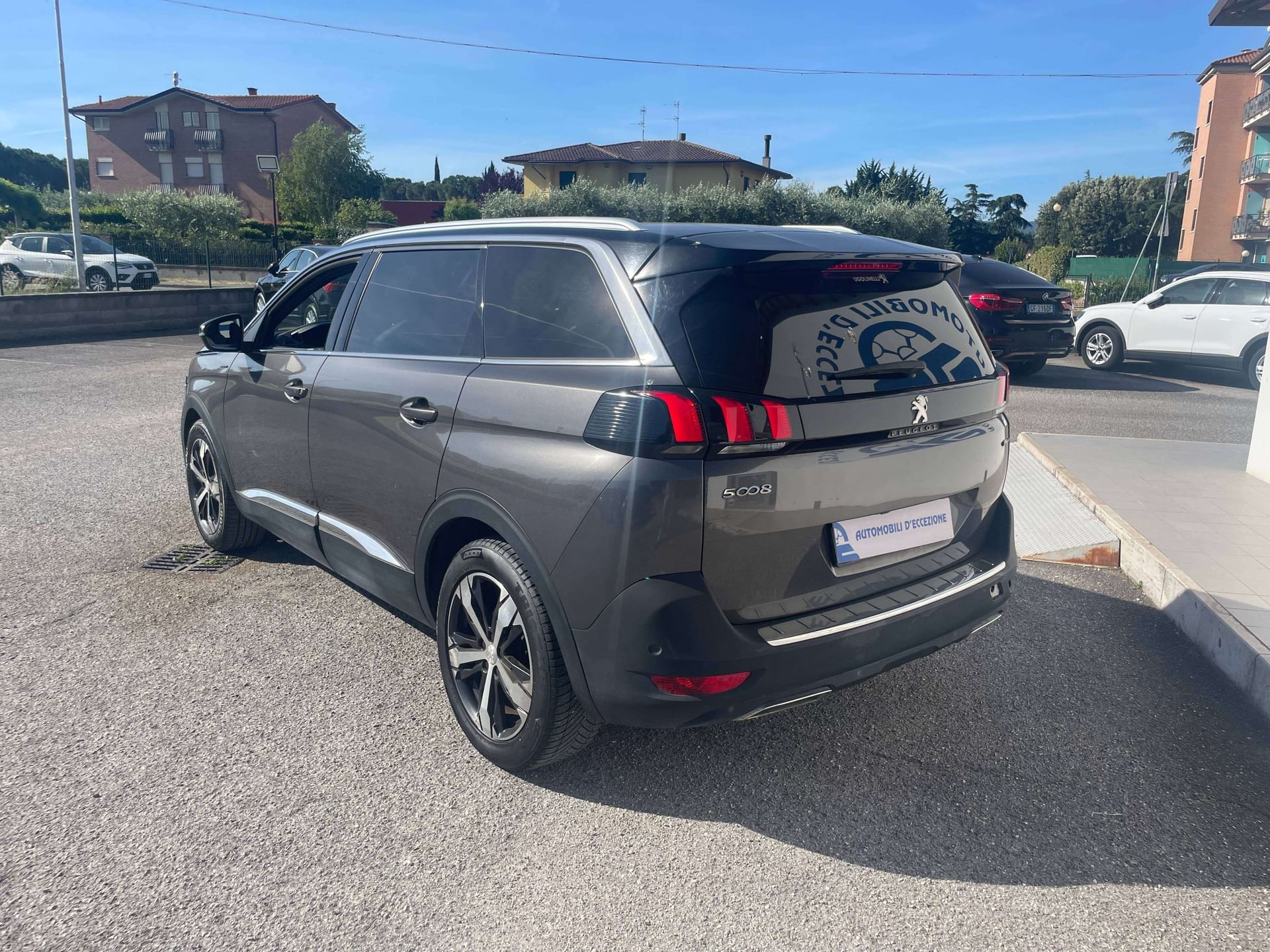 Peugeot 5008