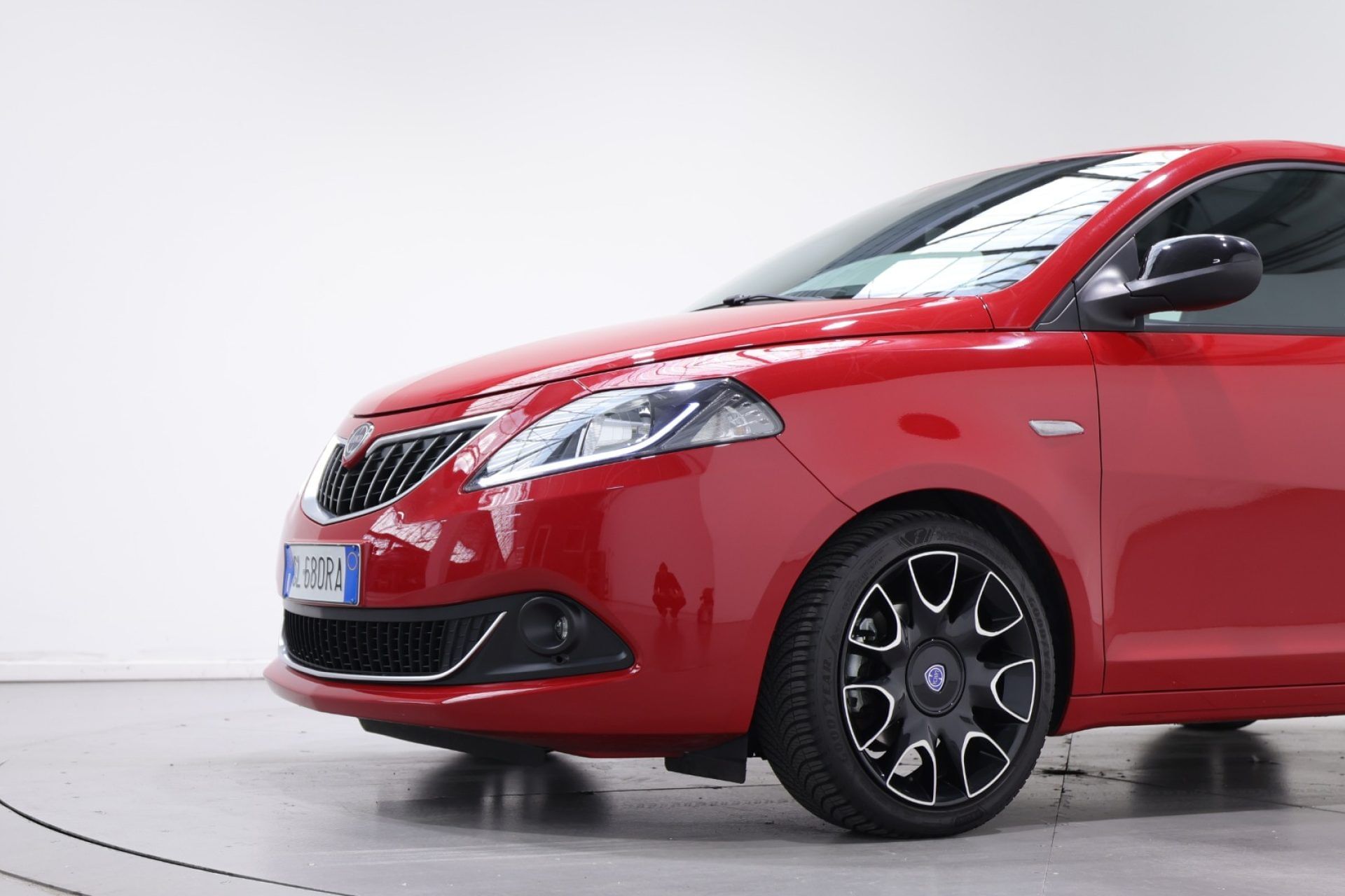 Lancia Ypsilon