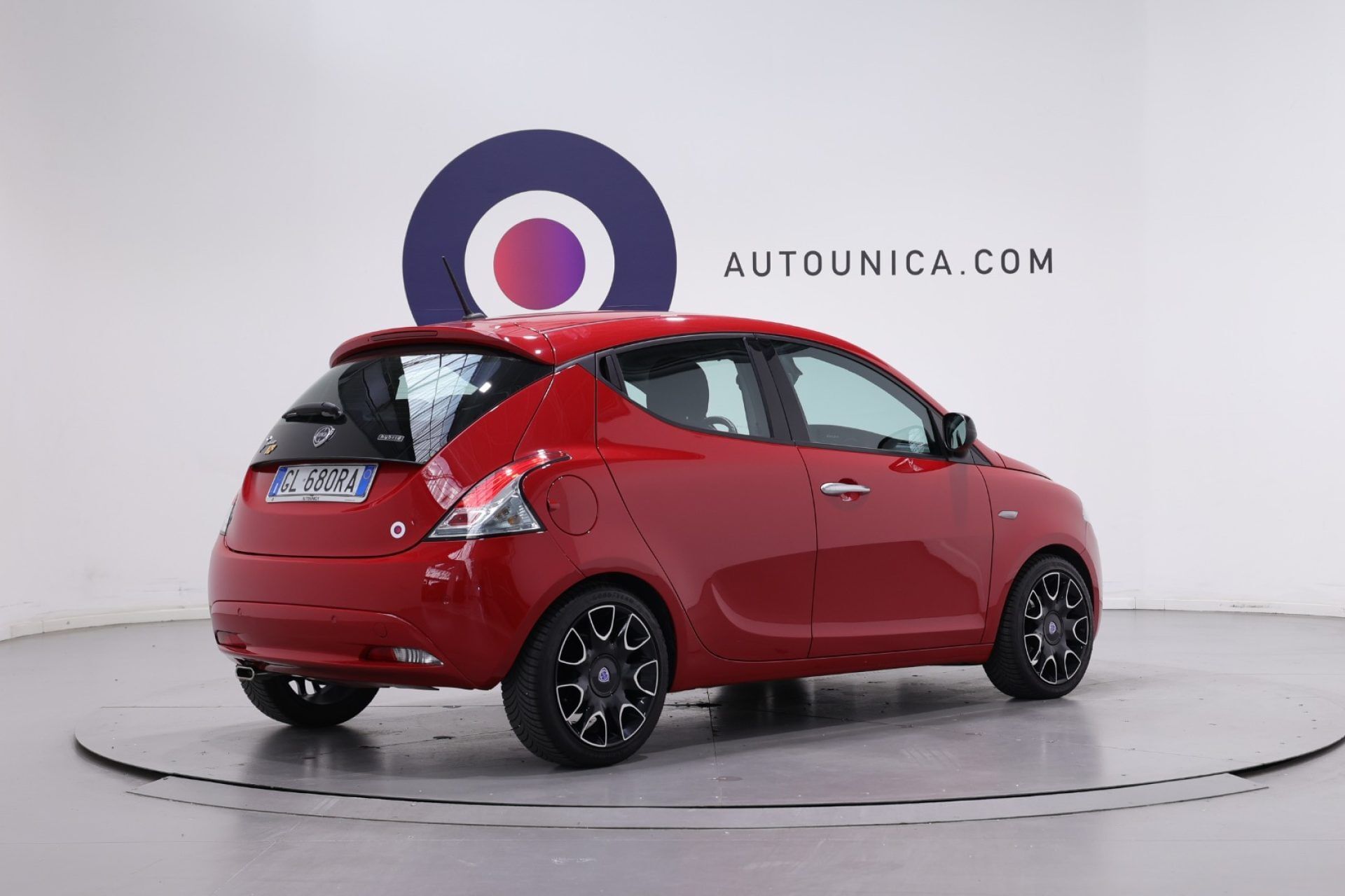 Lancia Ypsilon