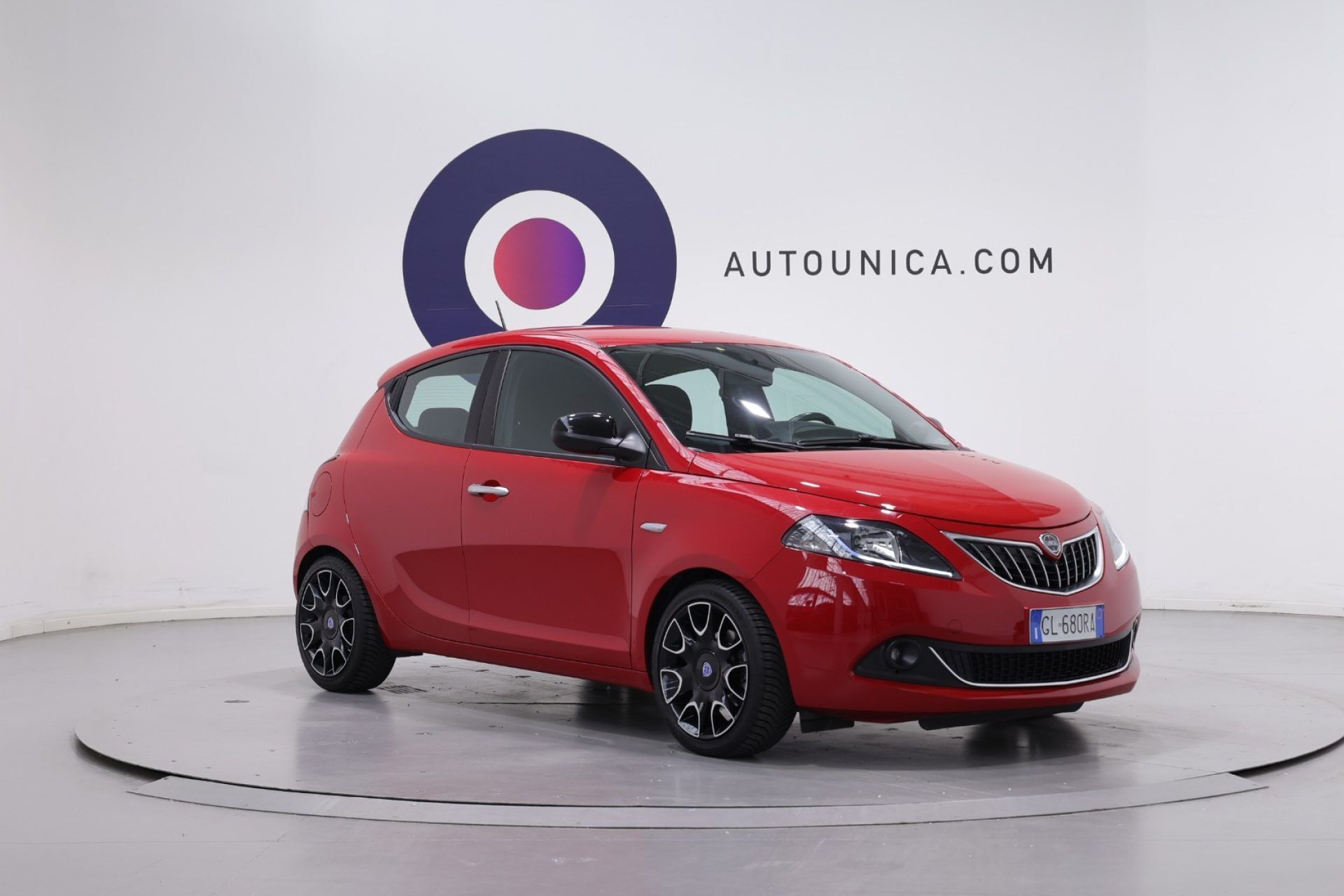 Lancia Ypsilon