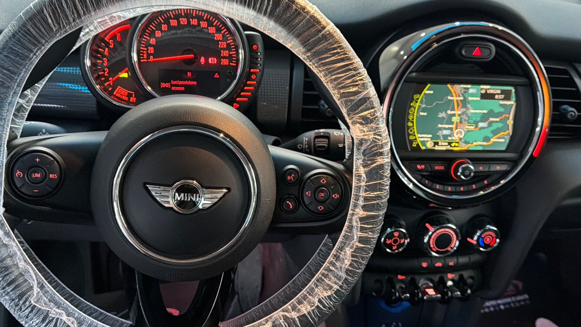 MINI 1.5 Cooper D Hype 5