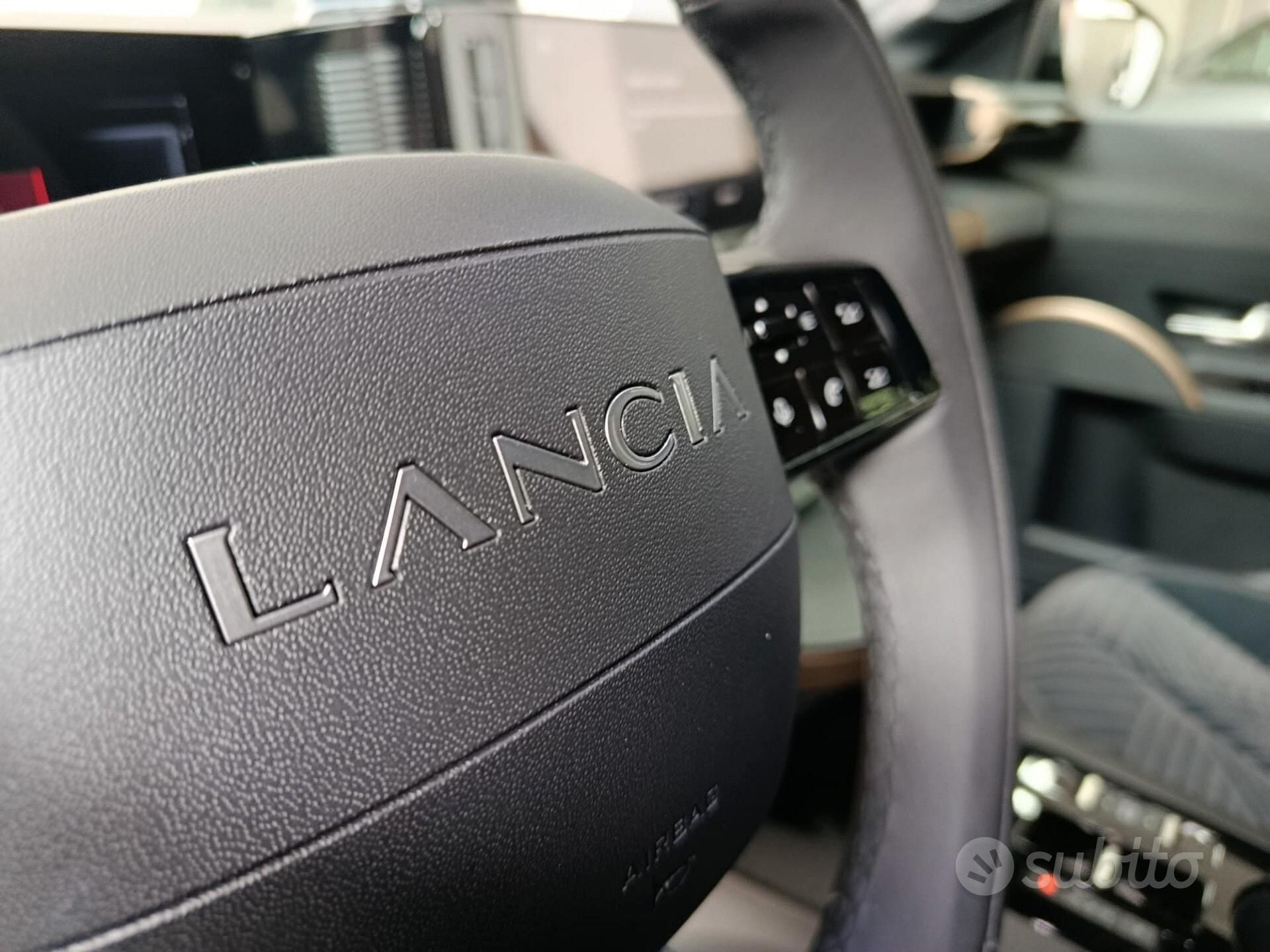 Lancia Ypsilon