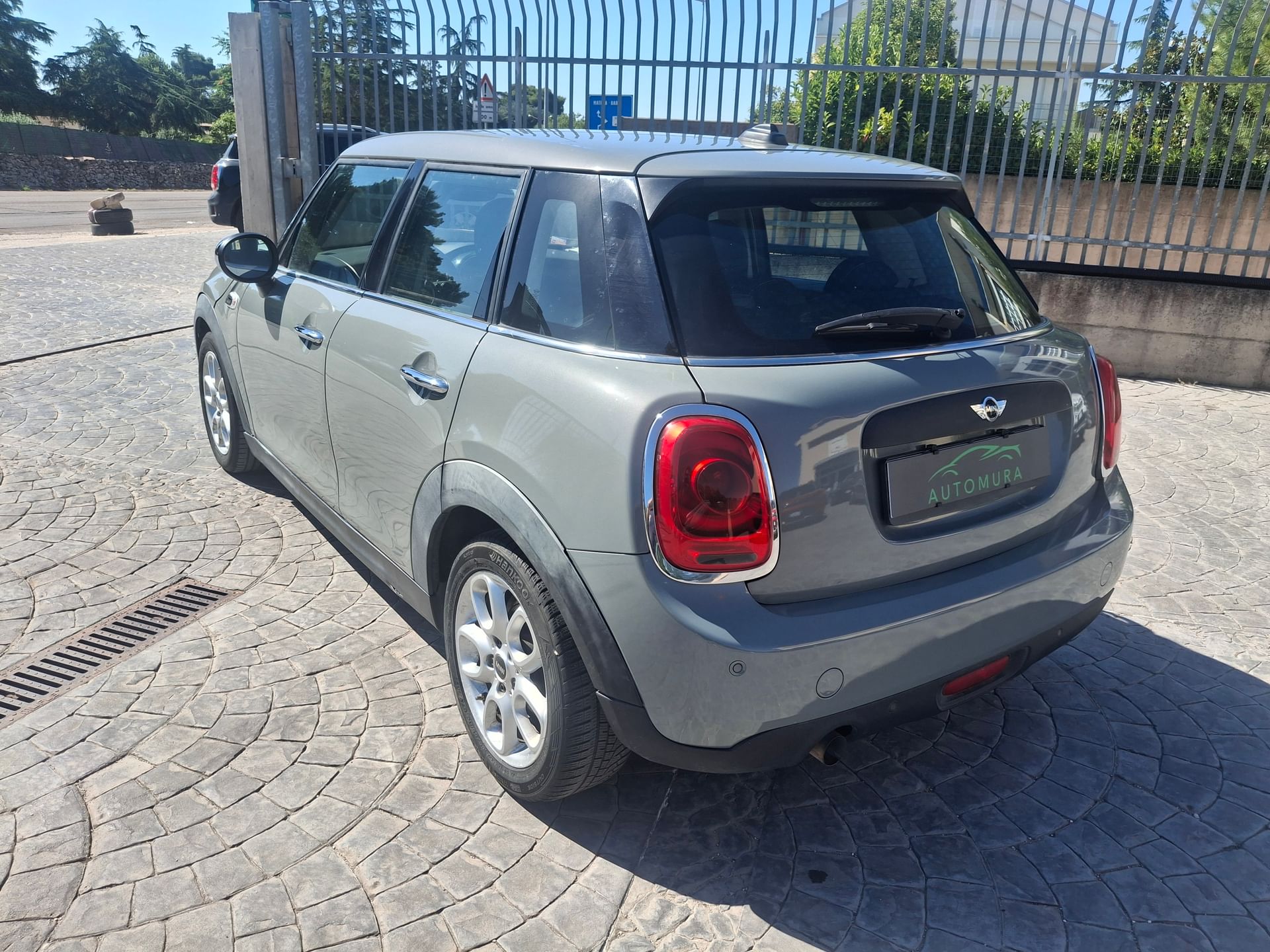 MINI One