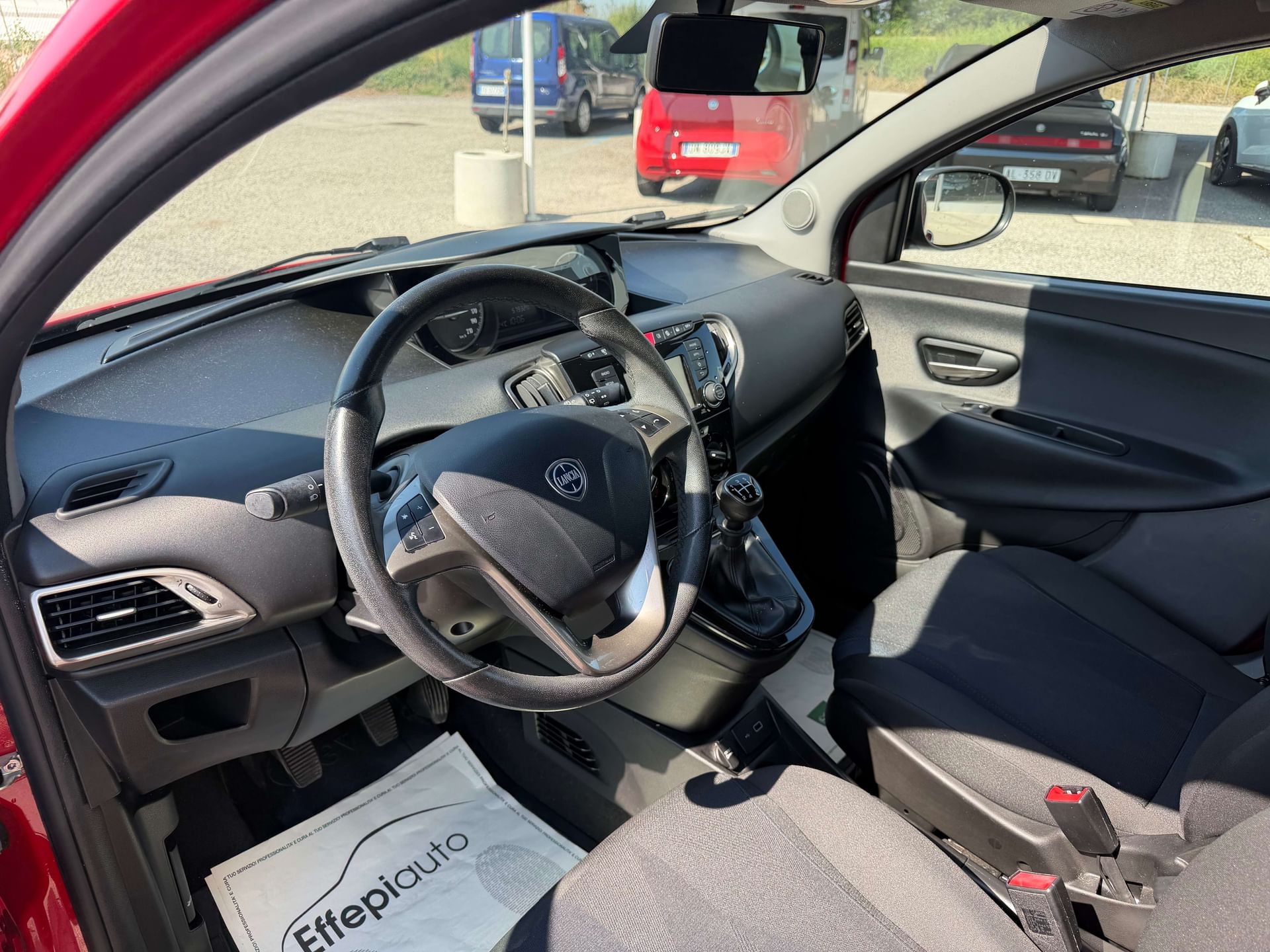 Lancia Ypsilon