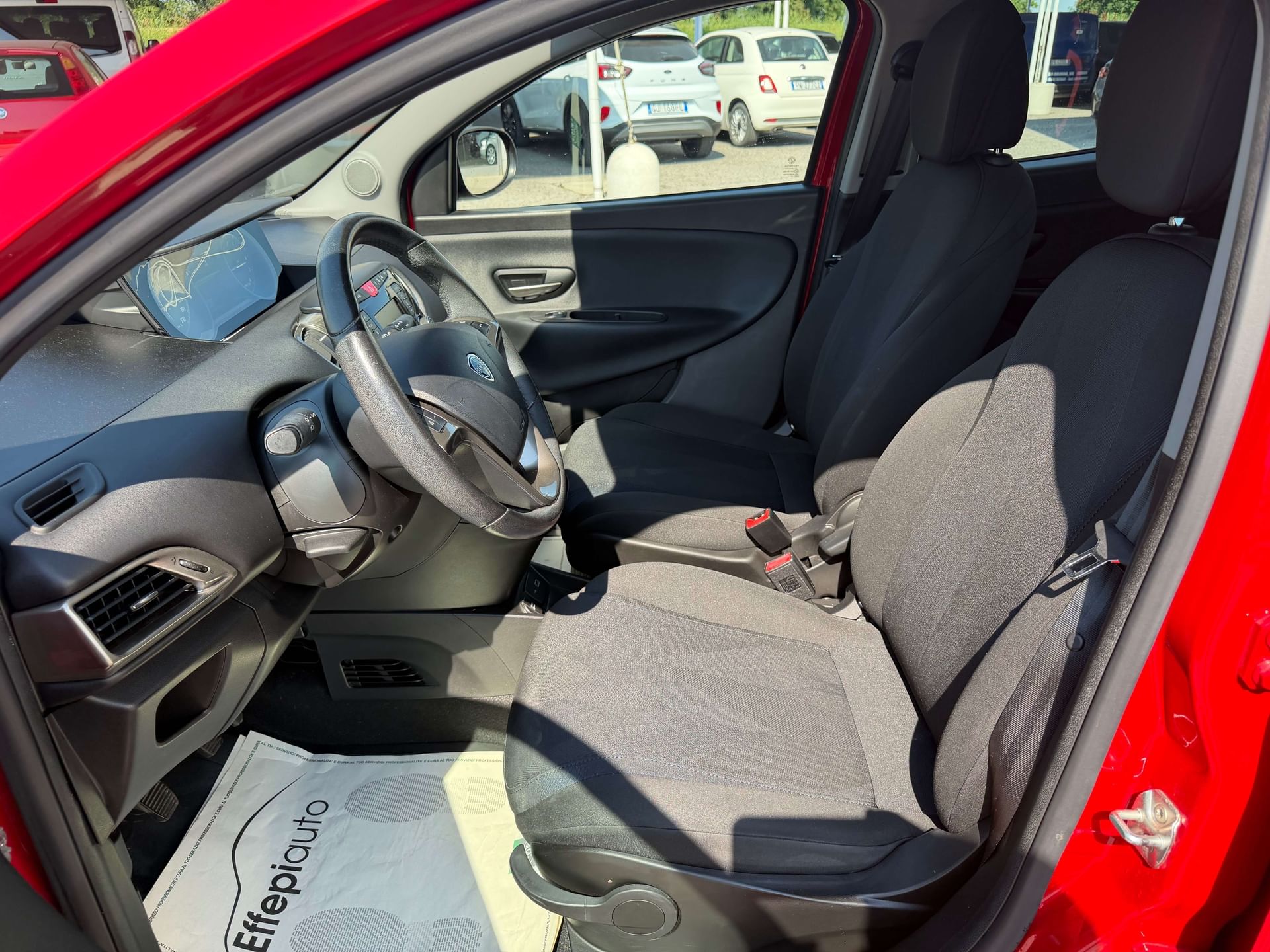 Lancia Ypsilon