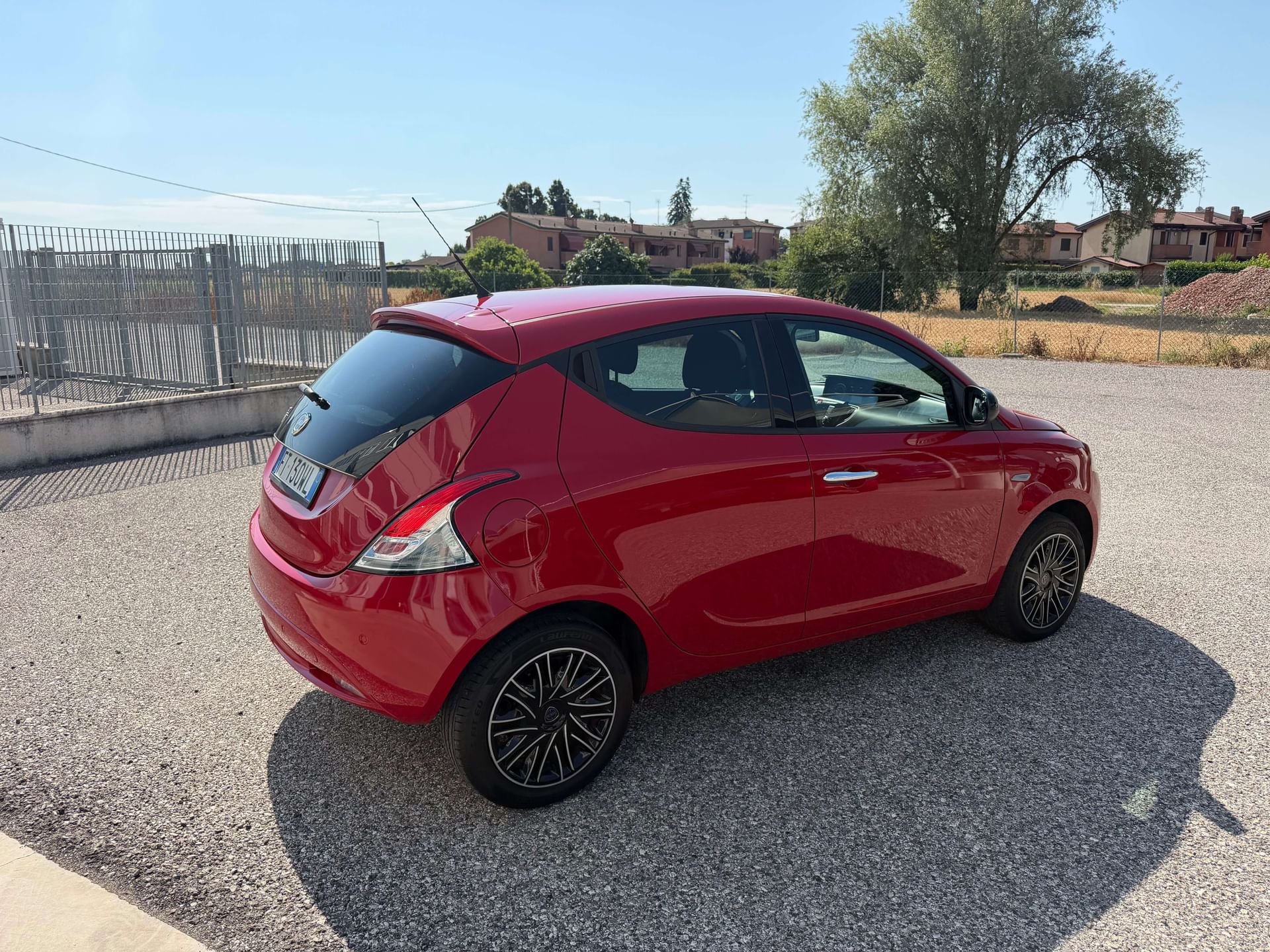 Lancia Ypsilon
