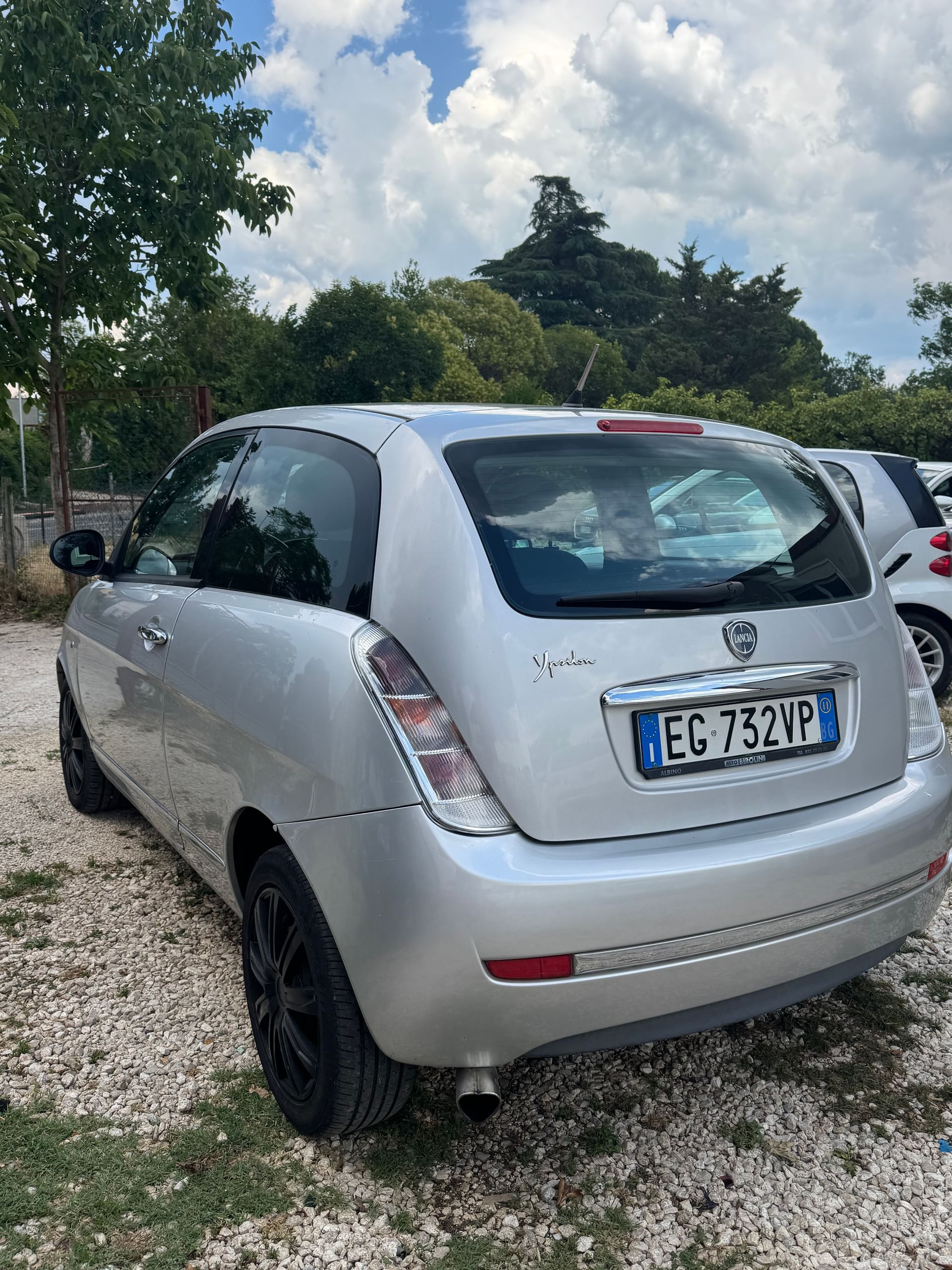 Lancia Ypsilon