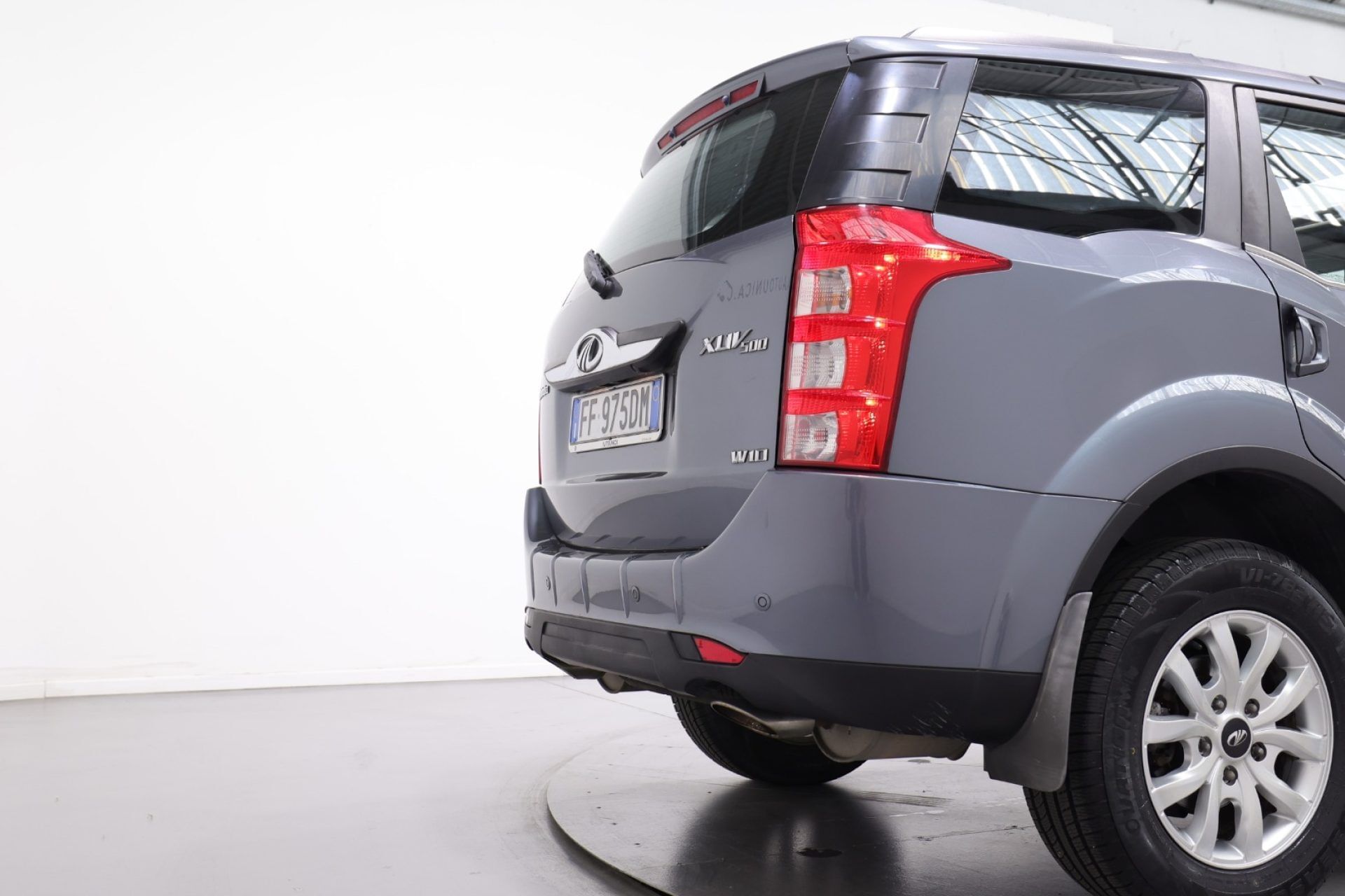 Mahindra XUV500
