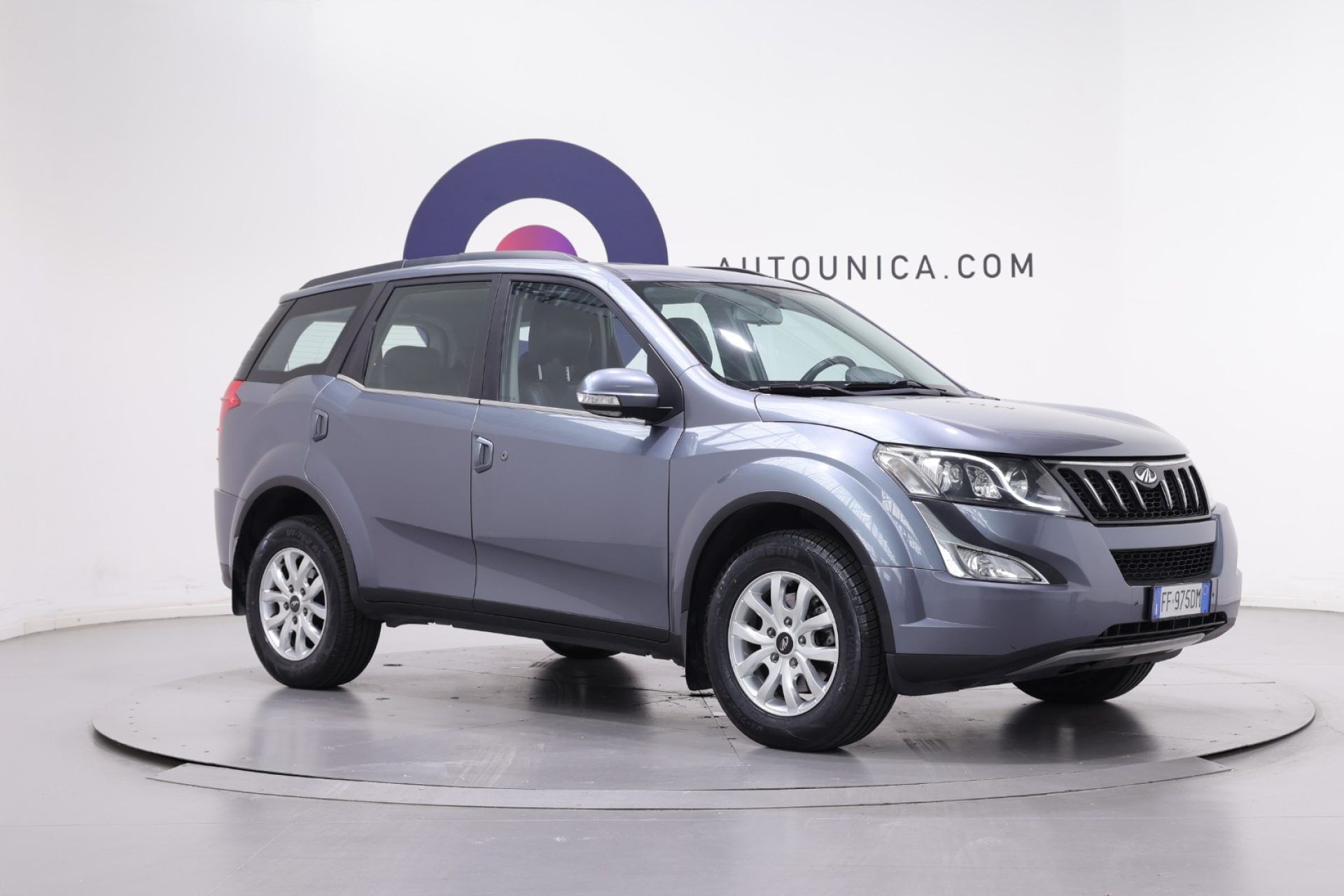 Mahindra XUV500