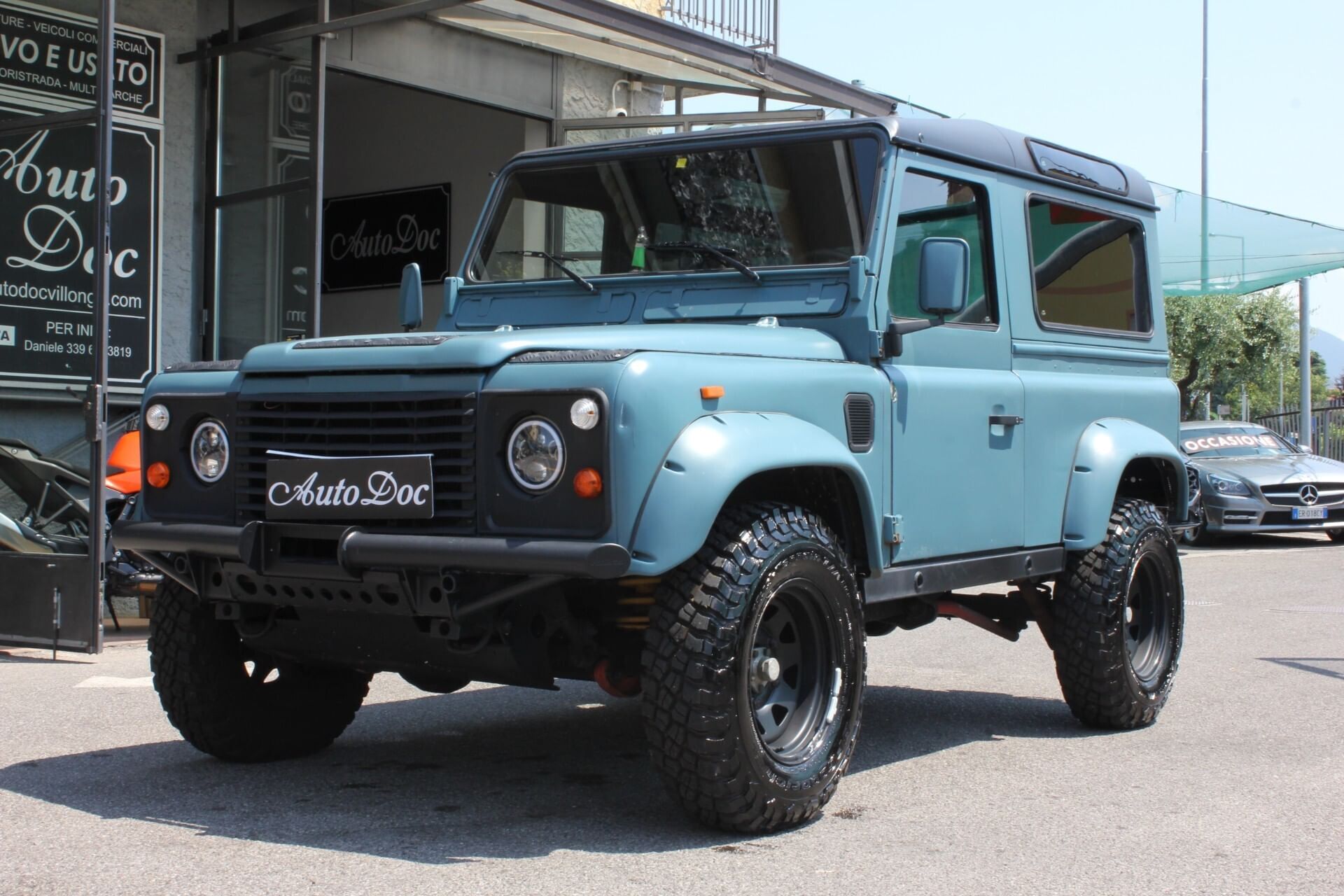 Land Rover Defender