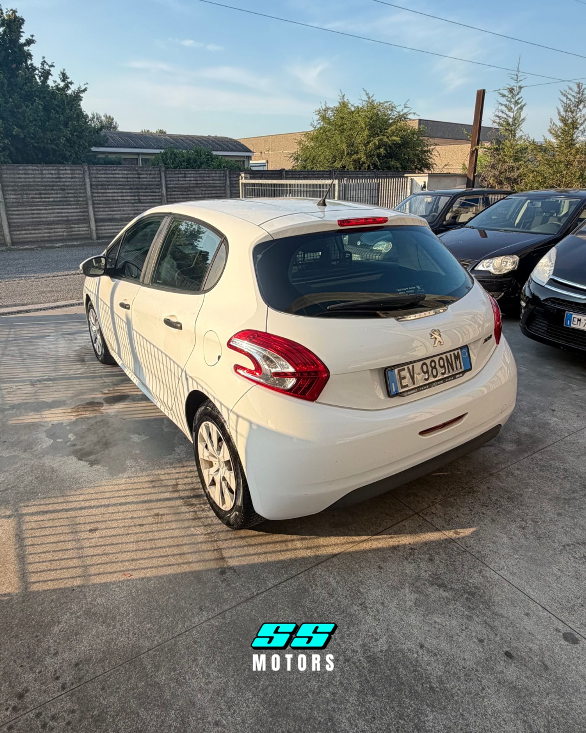 Peugeot 208