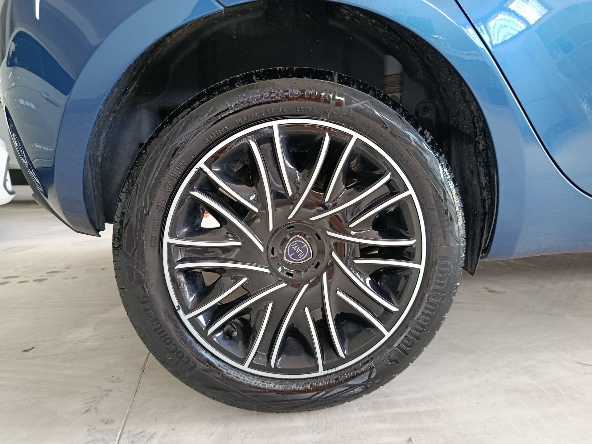 Lancia Ypsilon
