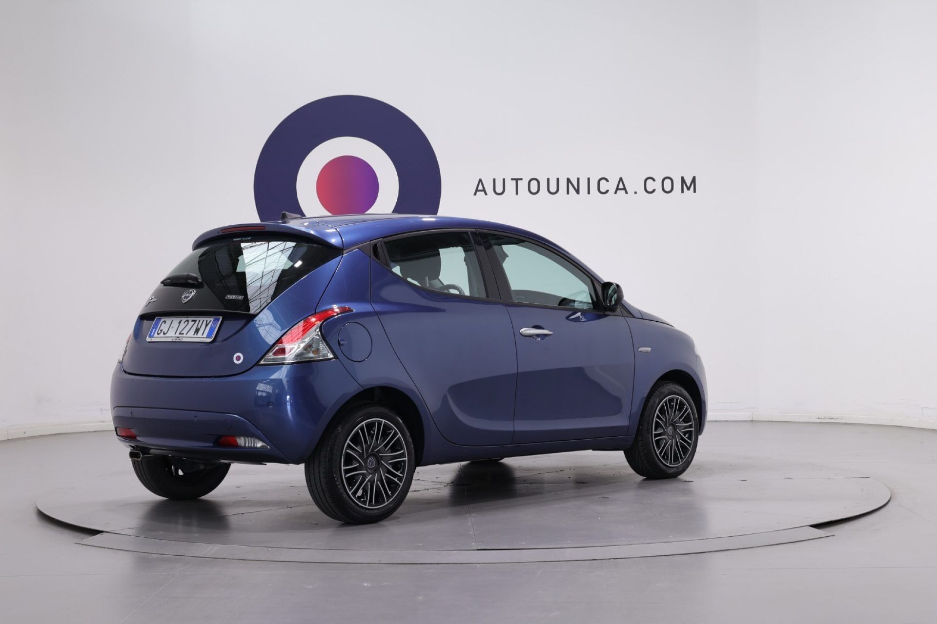 Lancia Ypsilon