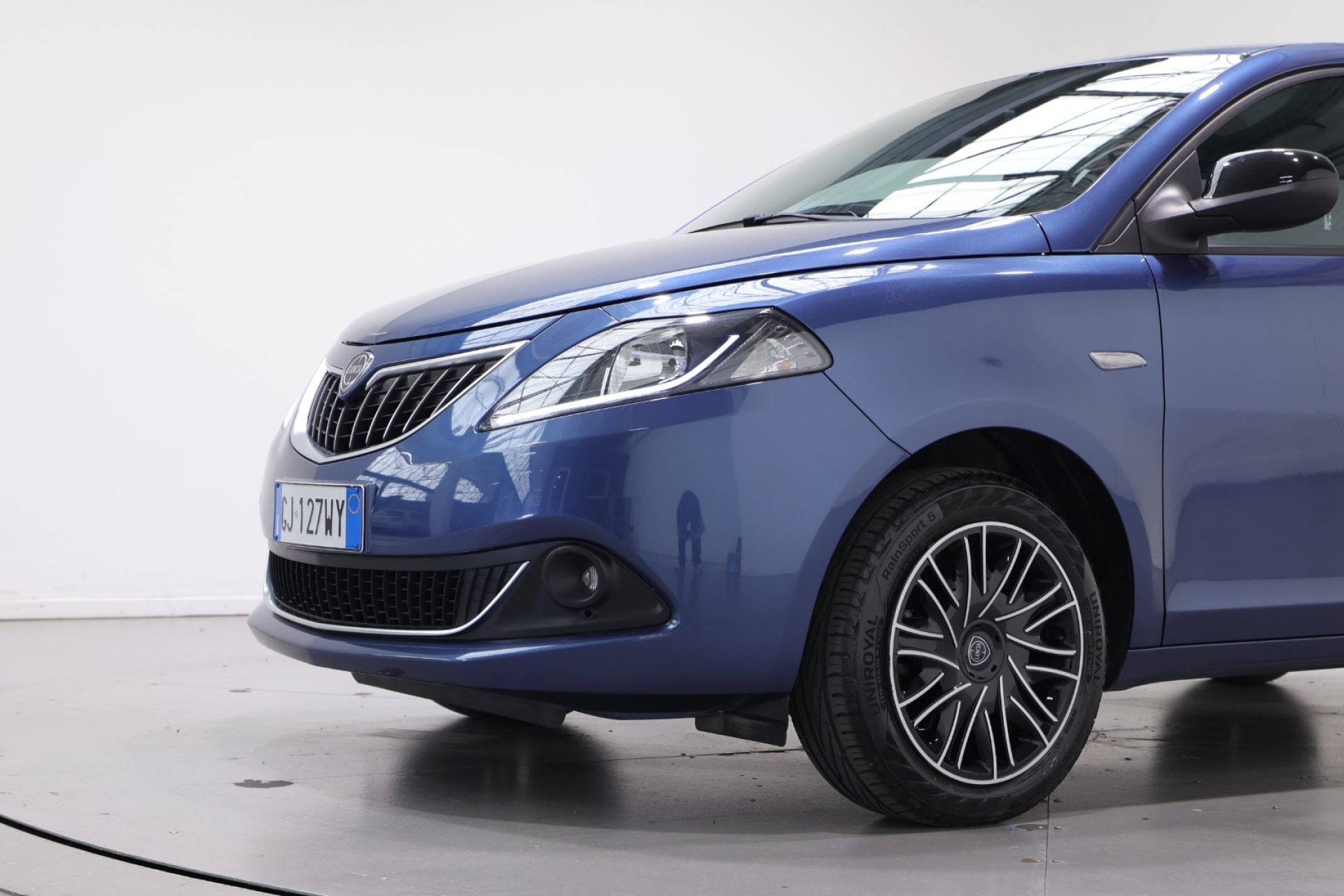 Lancia Ypsilon